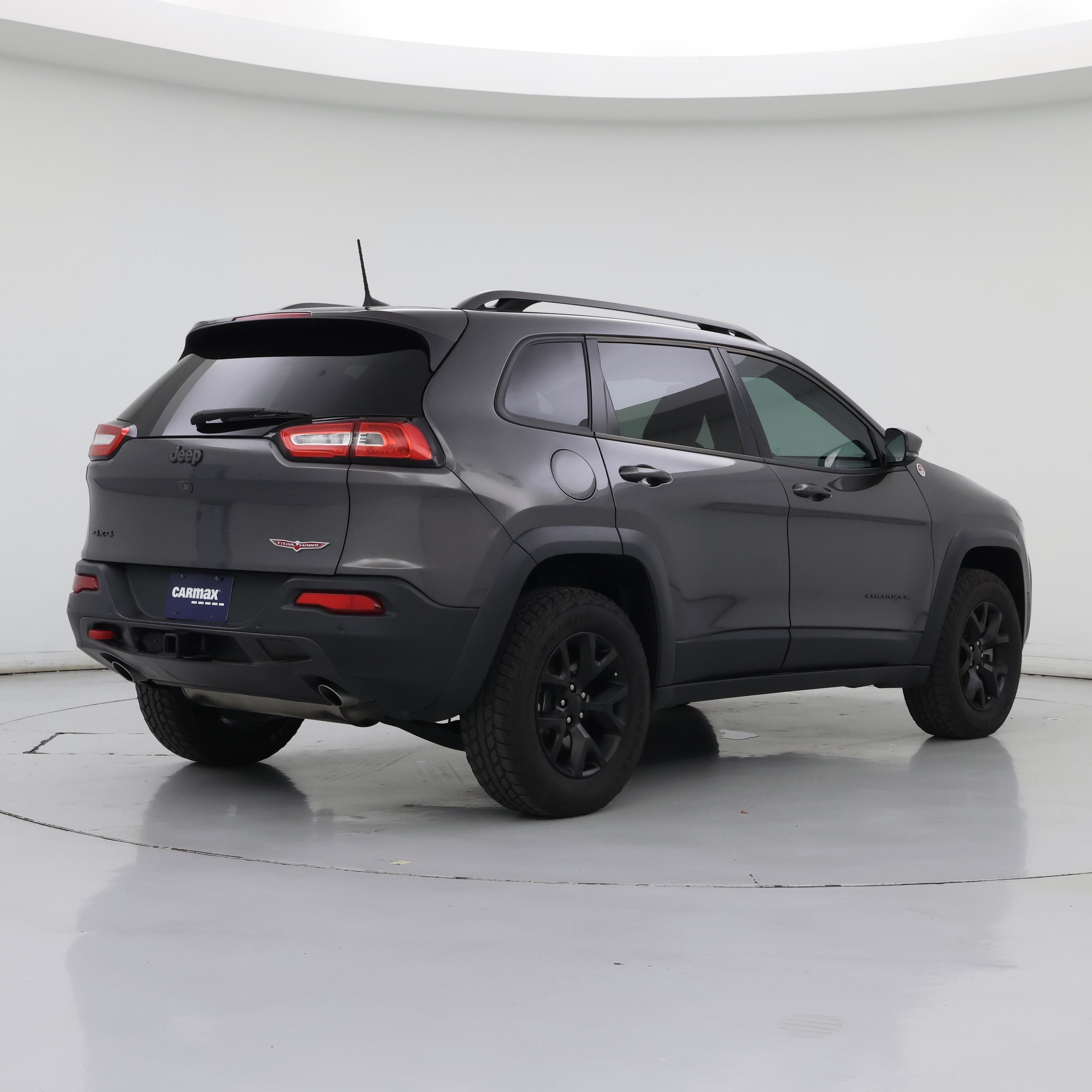 Thumbnail: 2018 Jeep Cherokee - 8