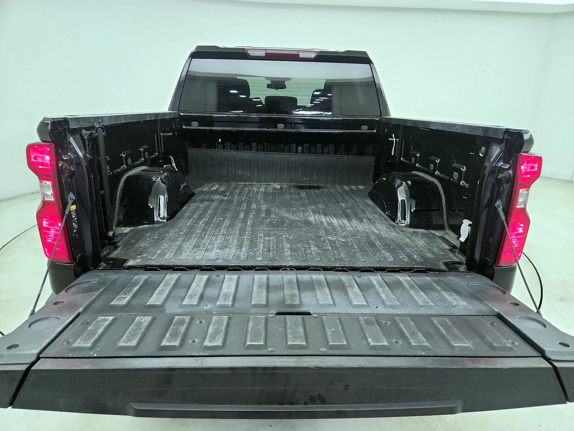 Thumbnail: 2023 Chevrolet Silverado 1500 - 20