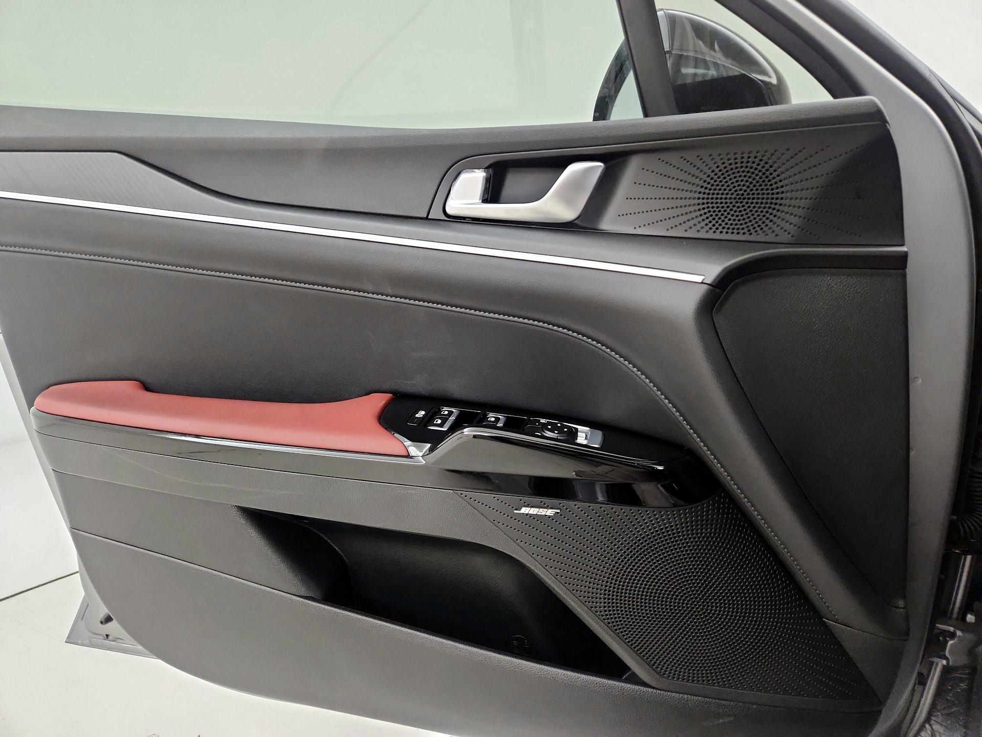 Thumbnail: 2025 Kia K5 - 12