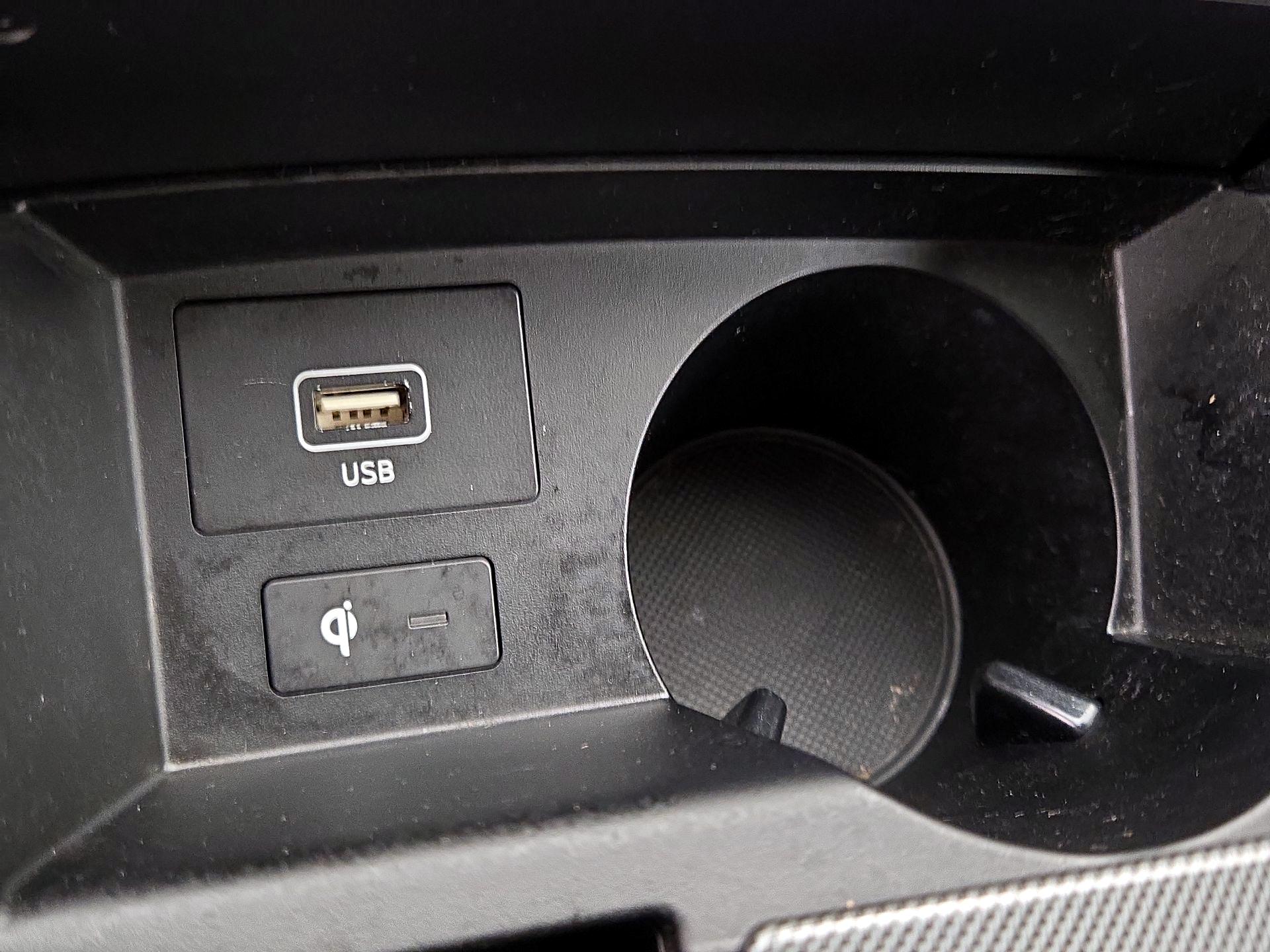 Thumbnail: 2022 Hyundai Santa Fe - 18