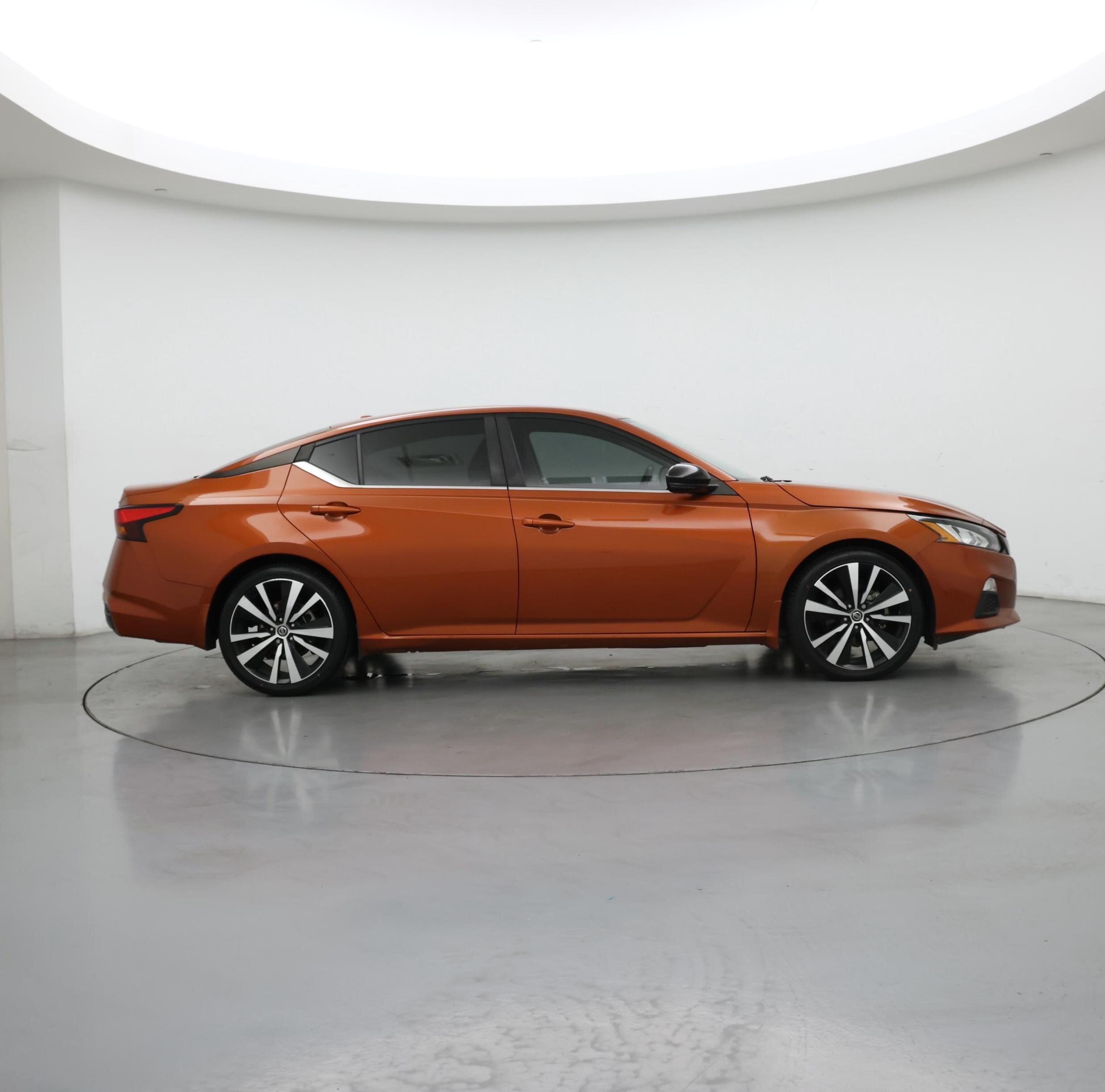 Thumbnail: 2021 Nissan Altima - 7