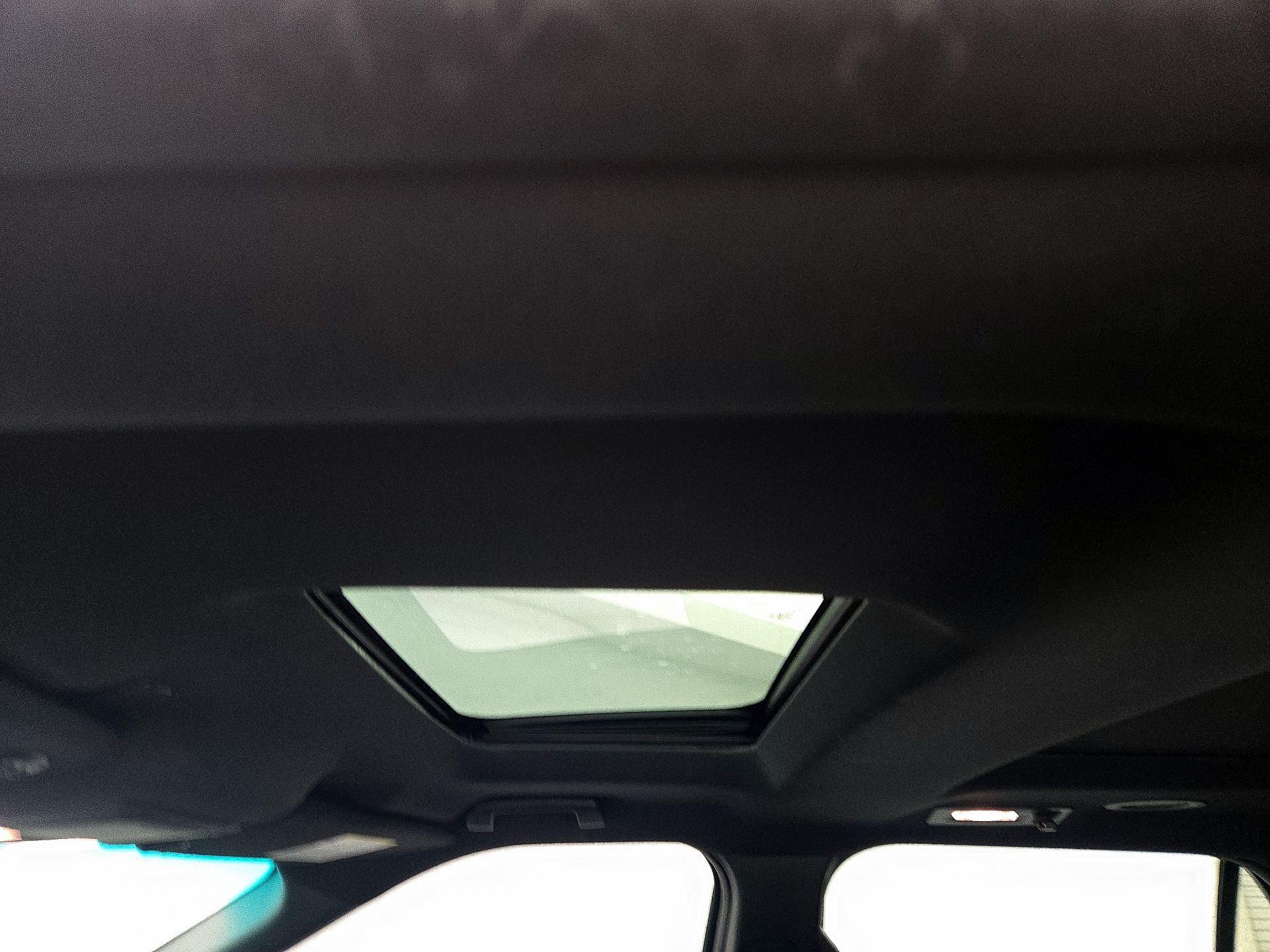 Thumbnail: 2017 Ford Explorer - 20