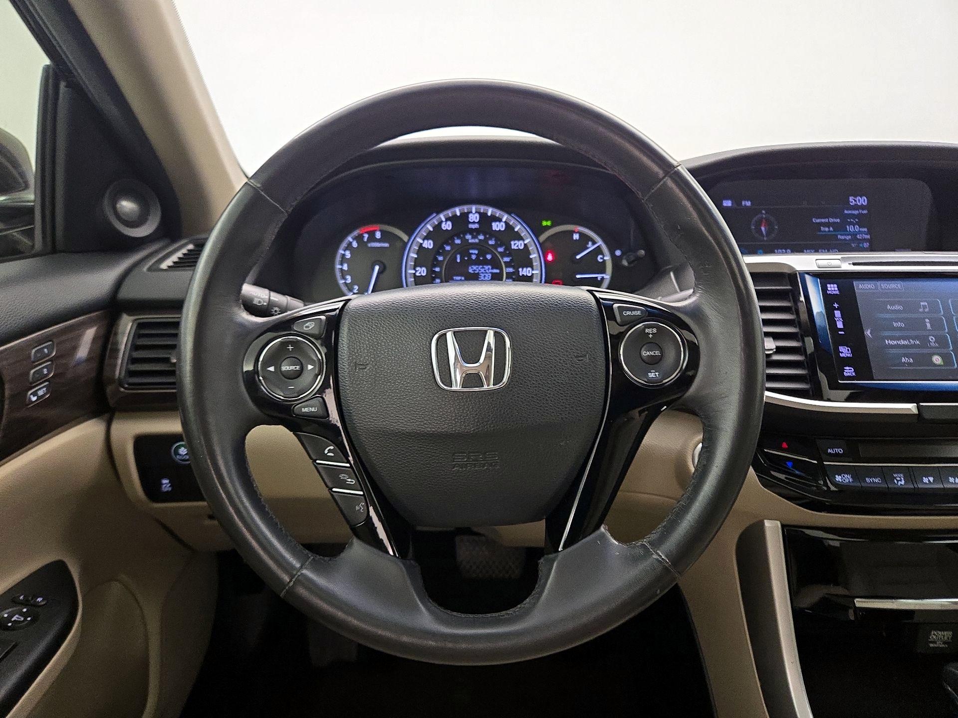 Thumbnail: 2017 Honda Accord - 10