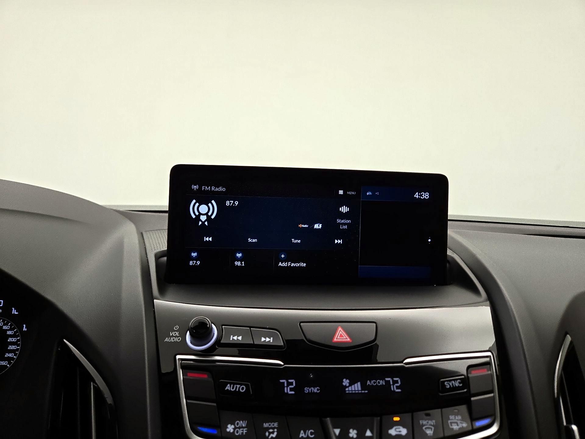 Thumbnail: 2023 Acura RDX - 16