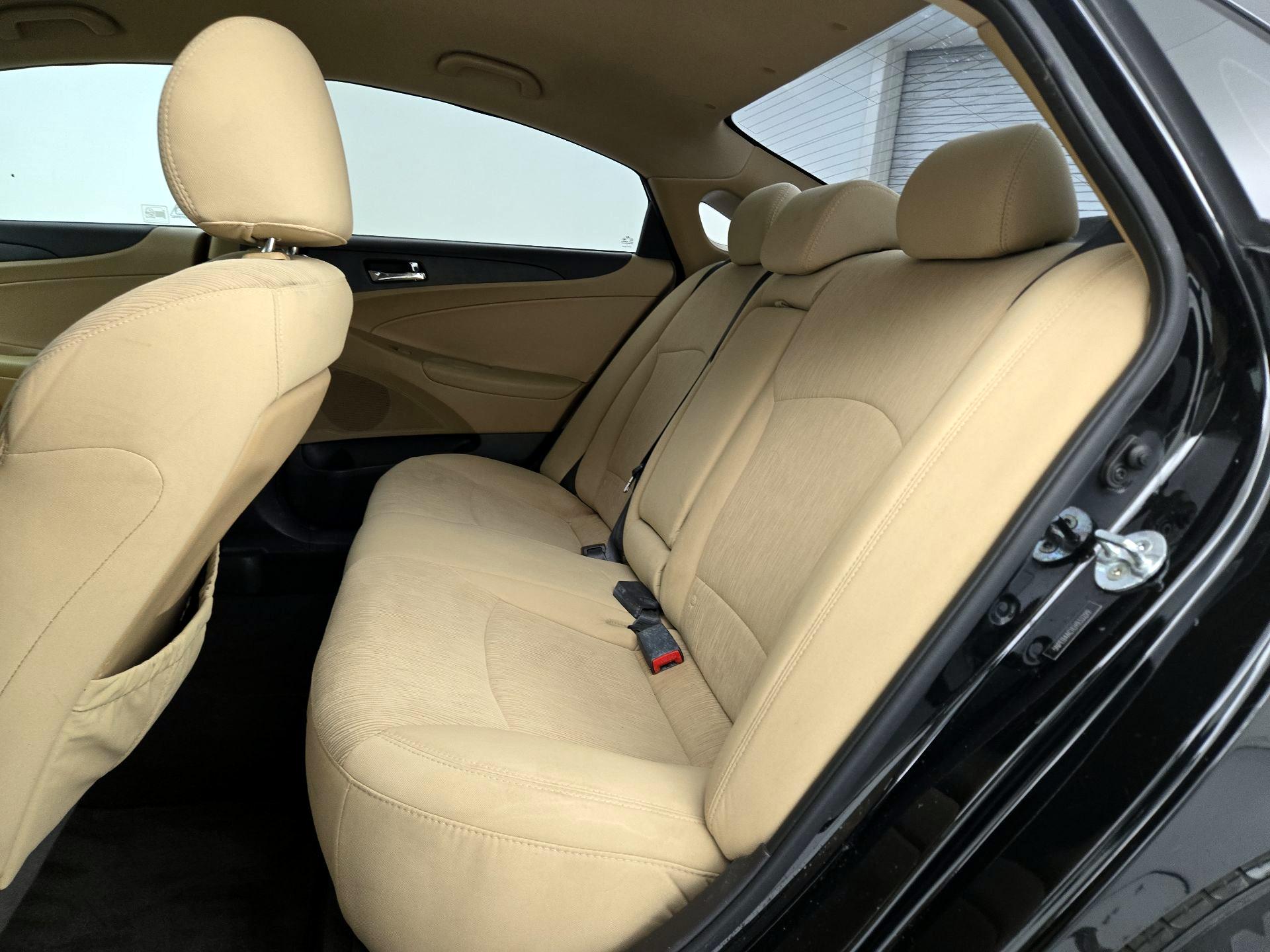 Thumbnail: 2014 Hyundai Sonata - 19