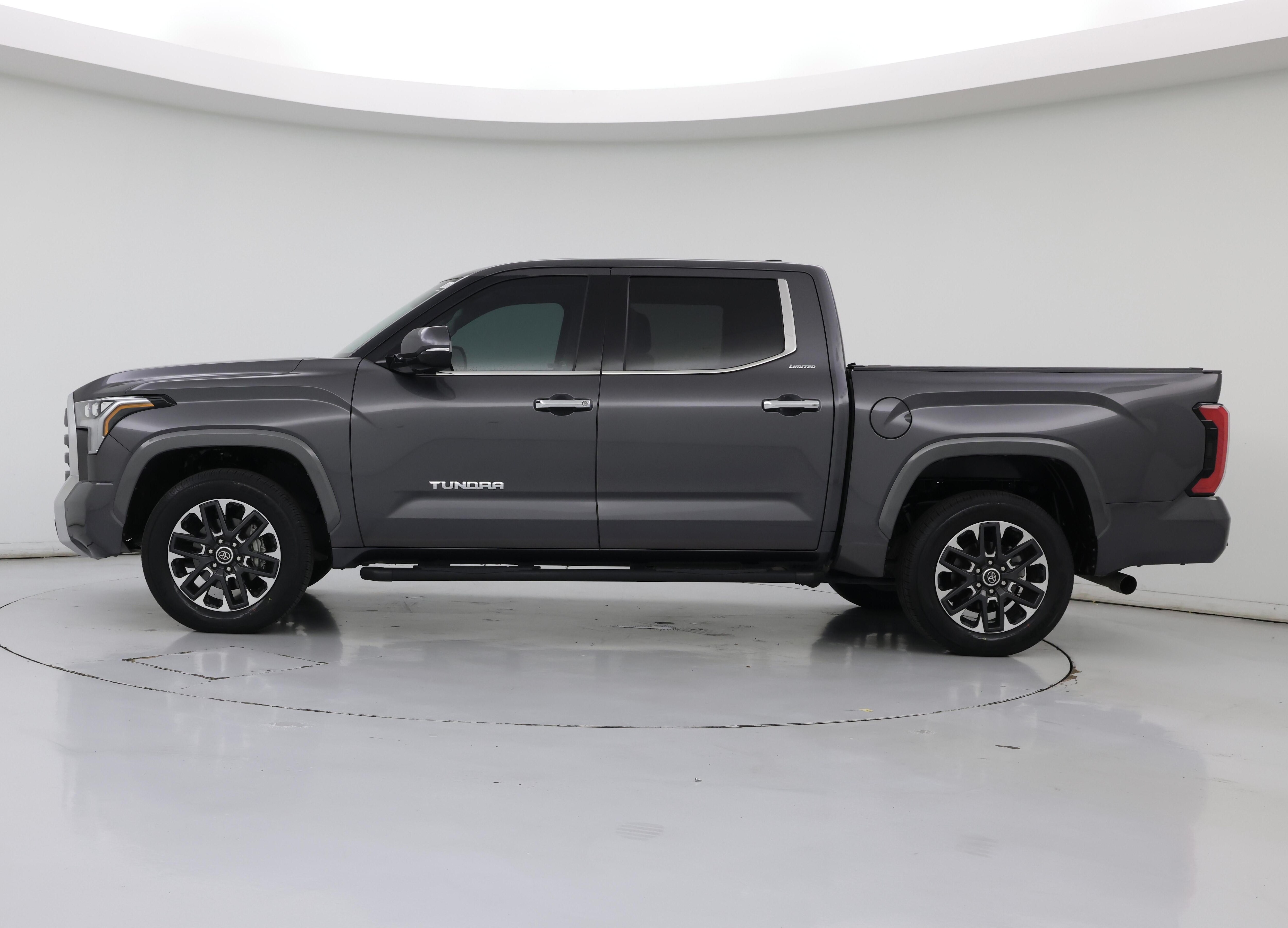 Thumbnail: 2022 Toyota Tundra - 3