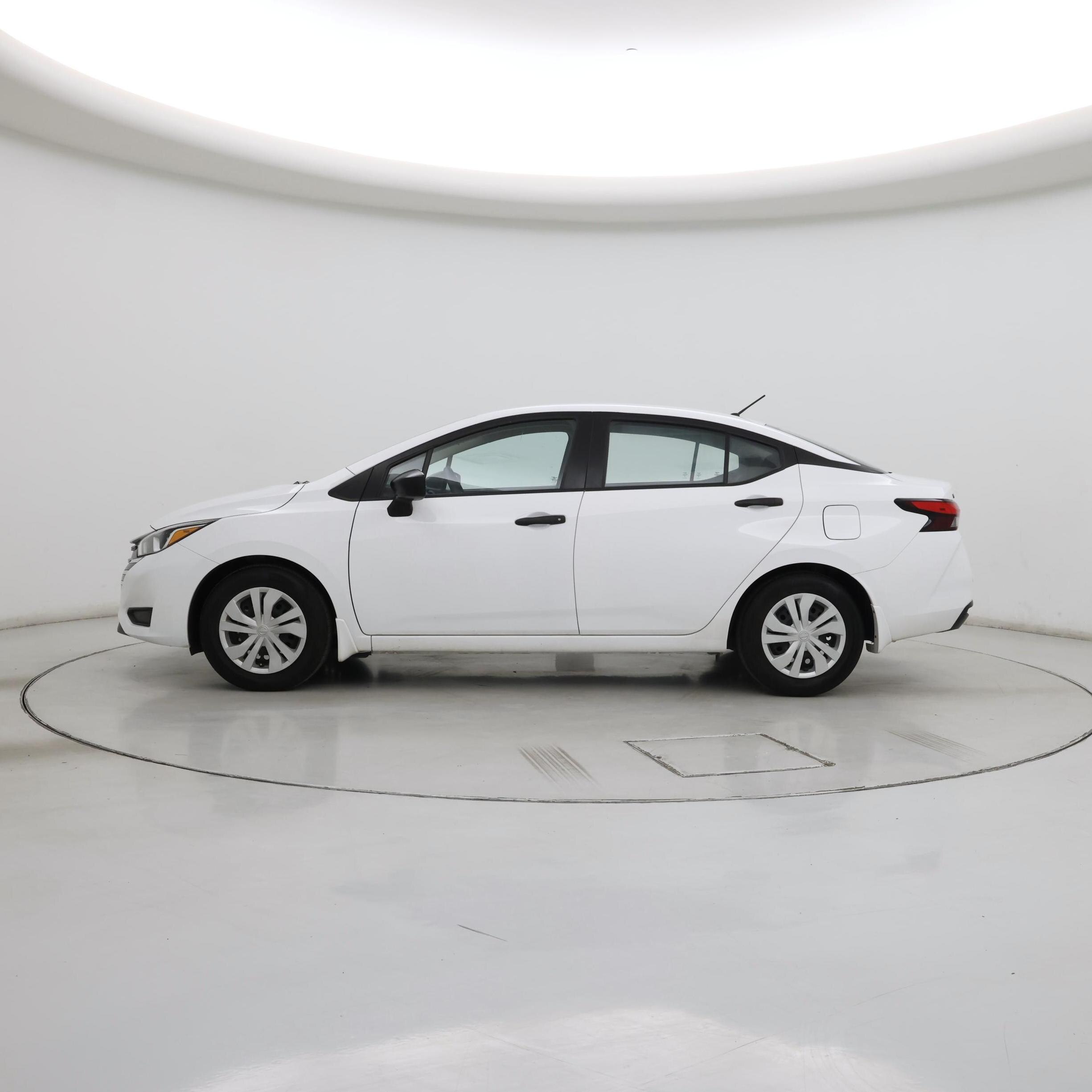 Thumbnail: 2023 Nissan Versa - 3