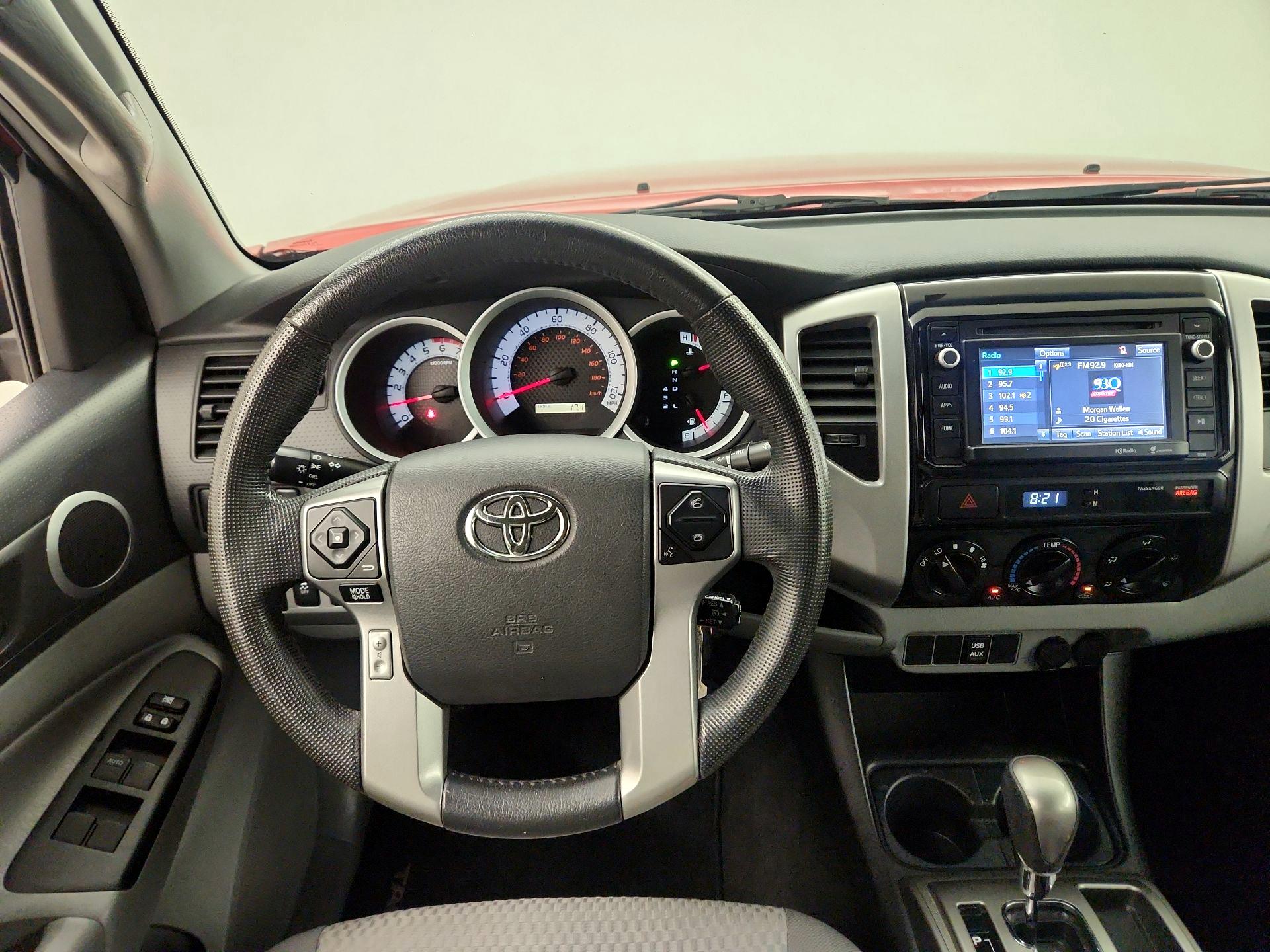 Thumbnail: 2014 Toyota Tacoma - 10