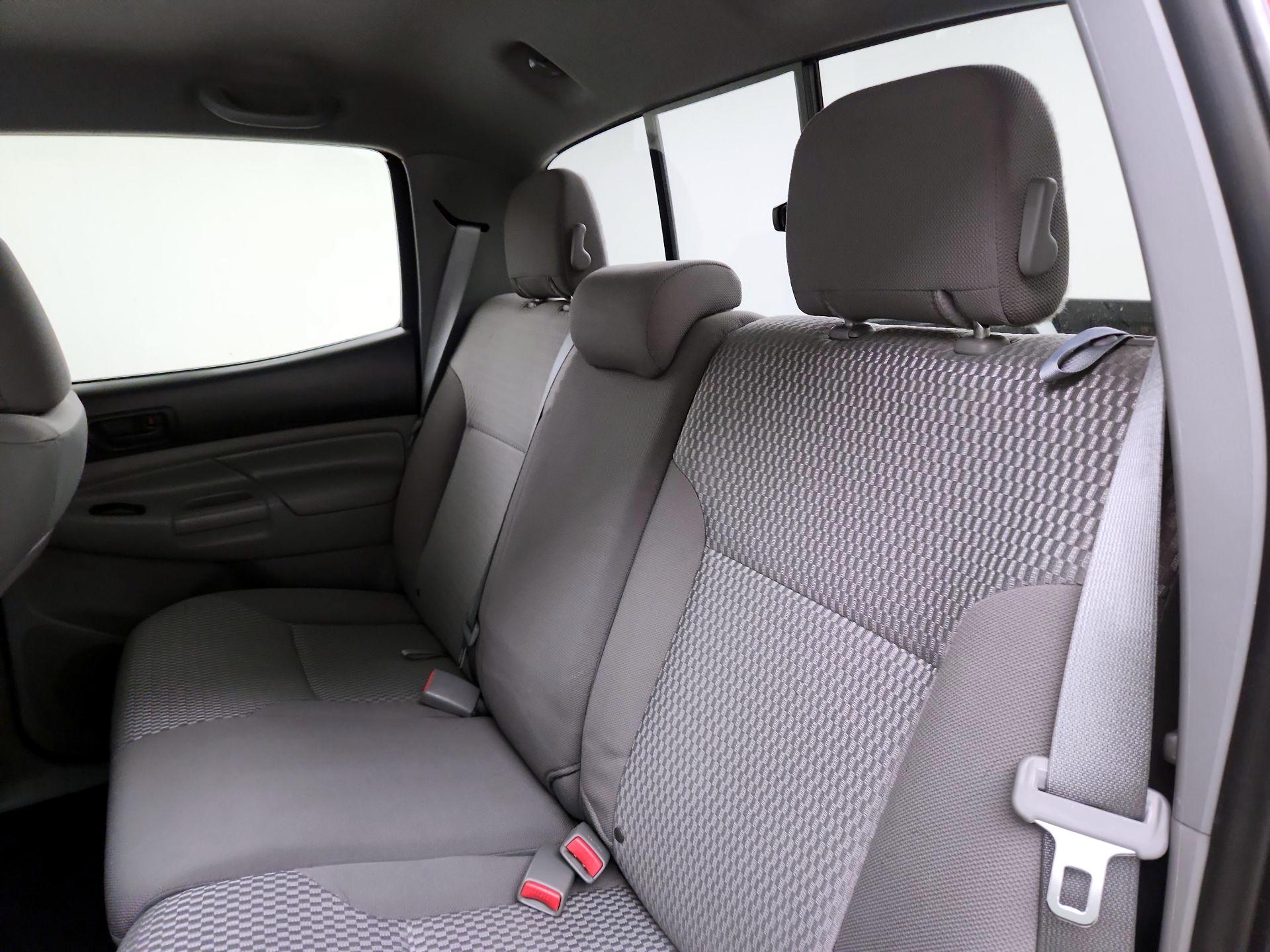 Thumbnail: 2014 Toyota Tacoma - 19