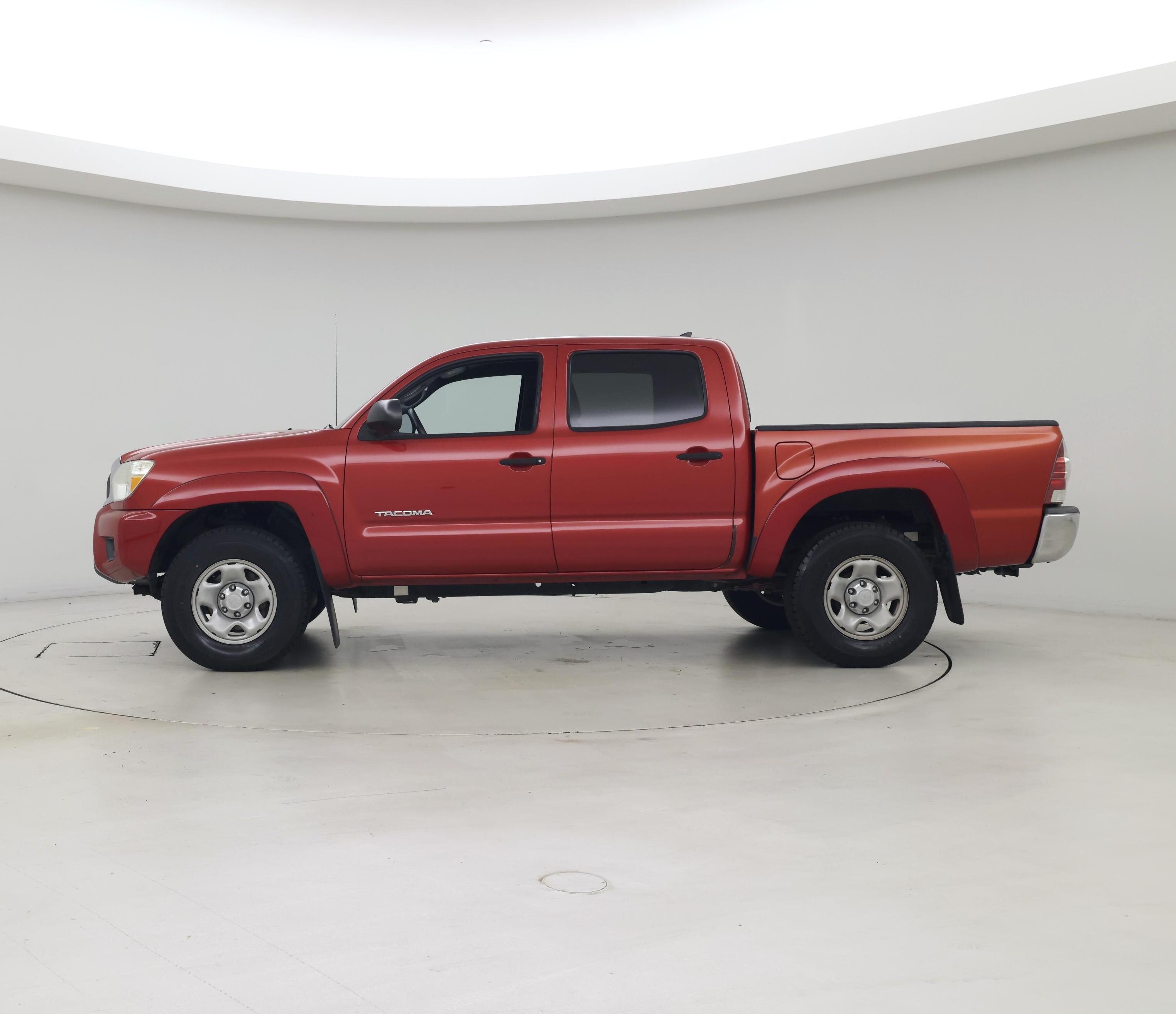 Thumbnail: 2014 Toyota Tacoma - 3