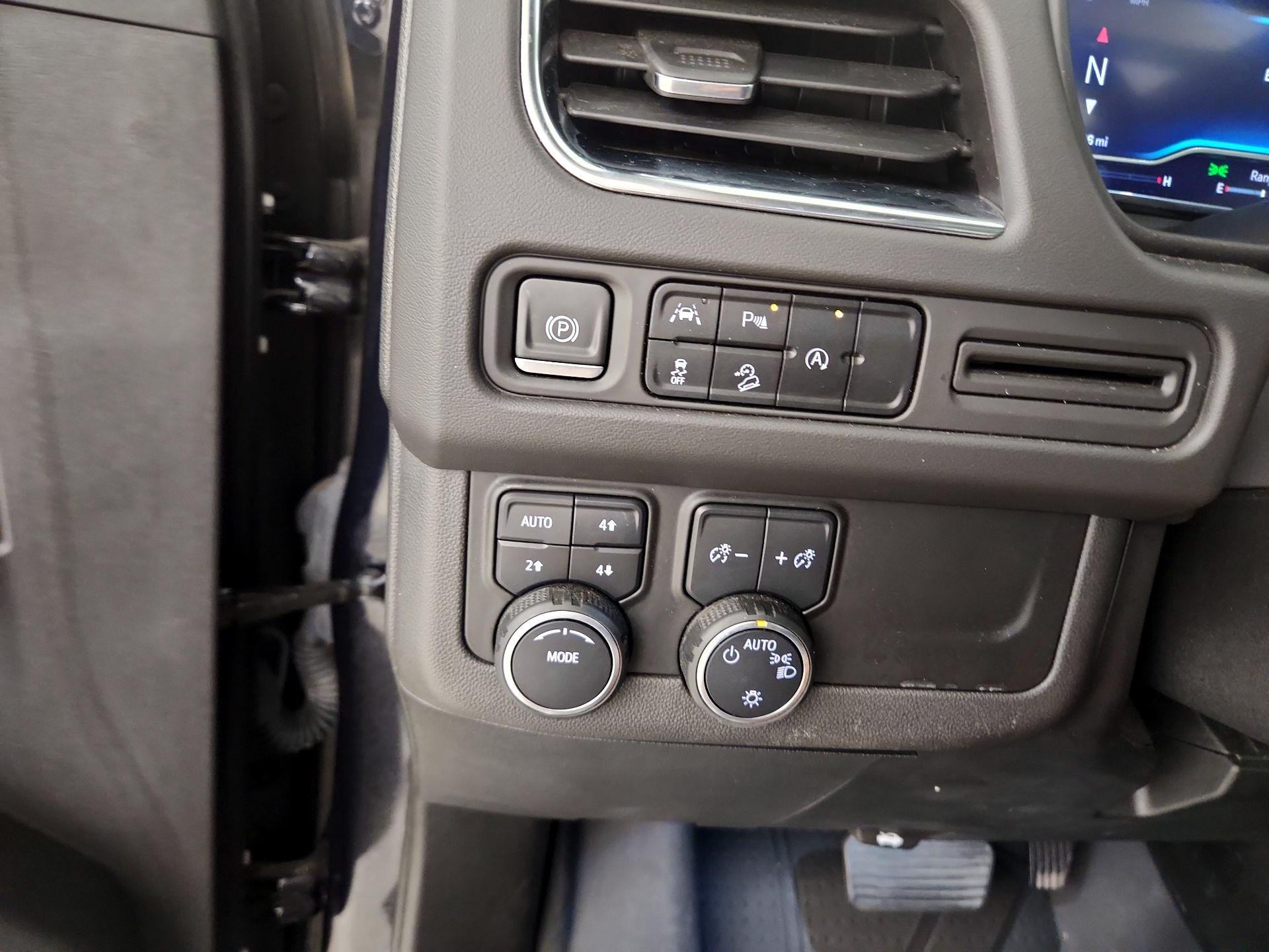 Thumbnail: 2023 Chevrolet Tahoe - 13