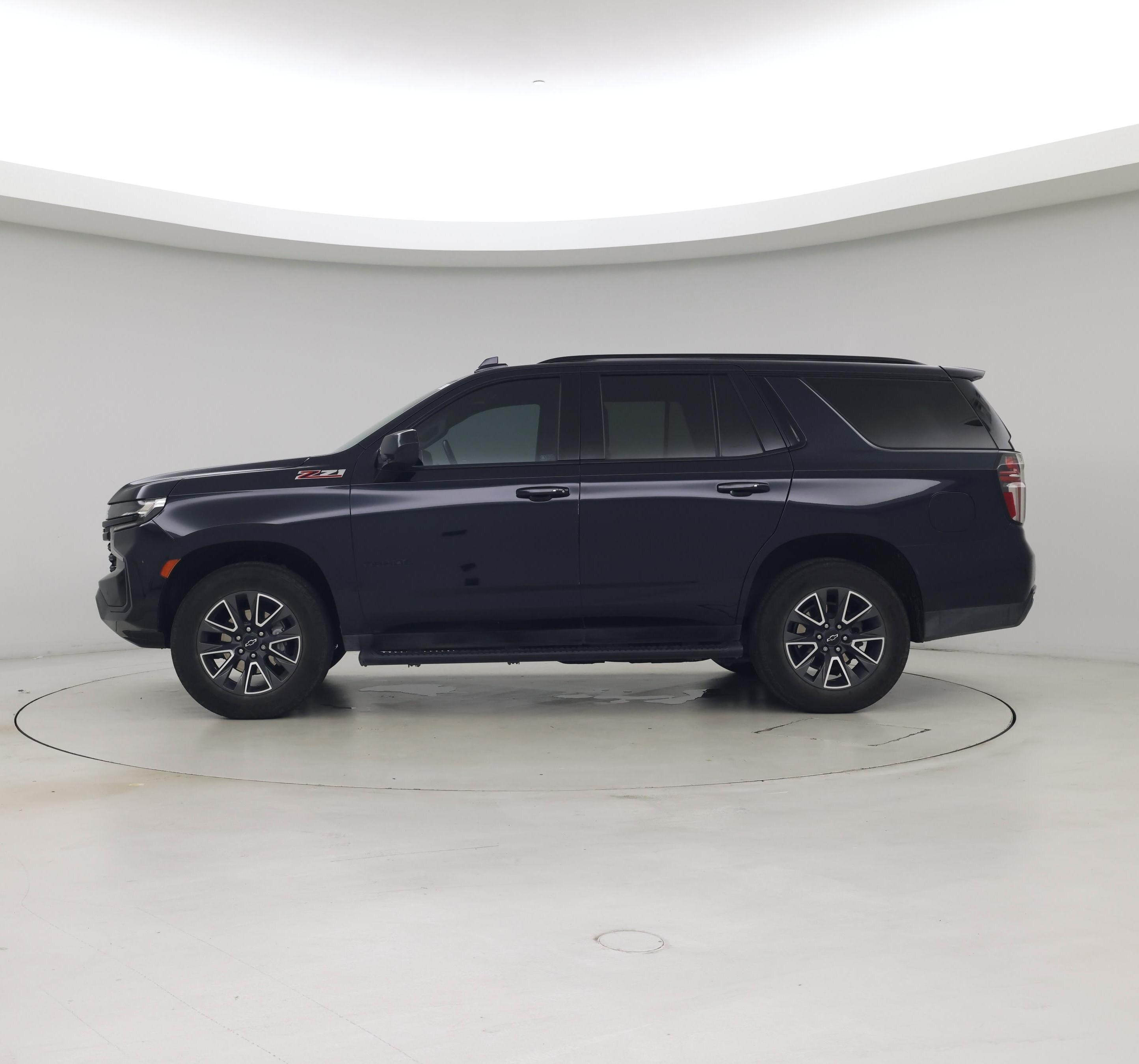 Thumbnail: 2023 Chevrolet Tahoe - 3