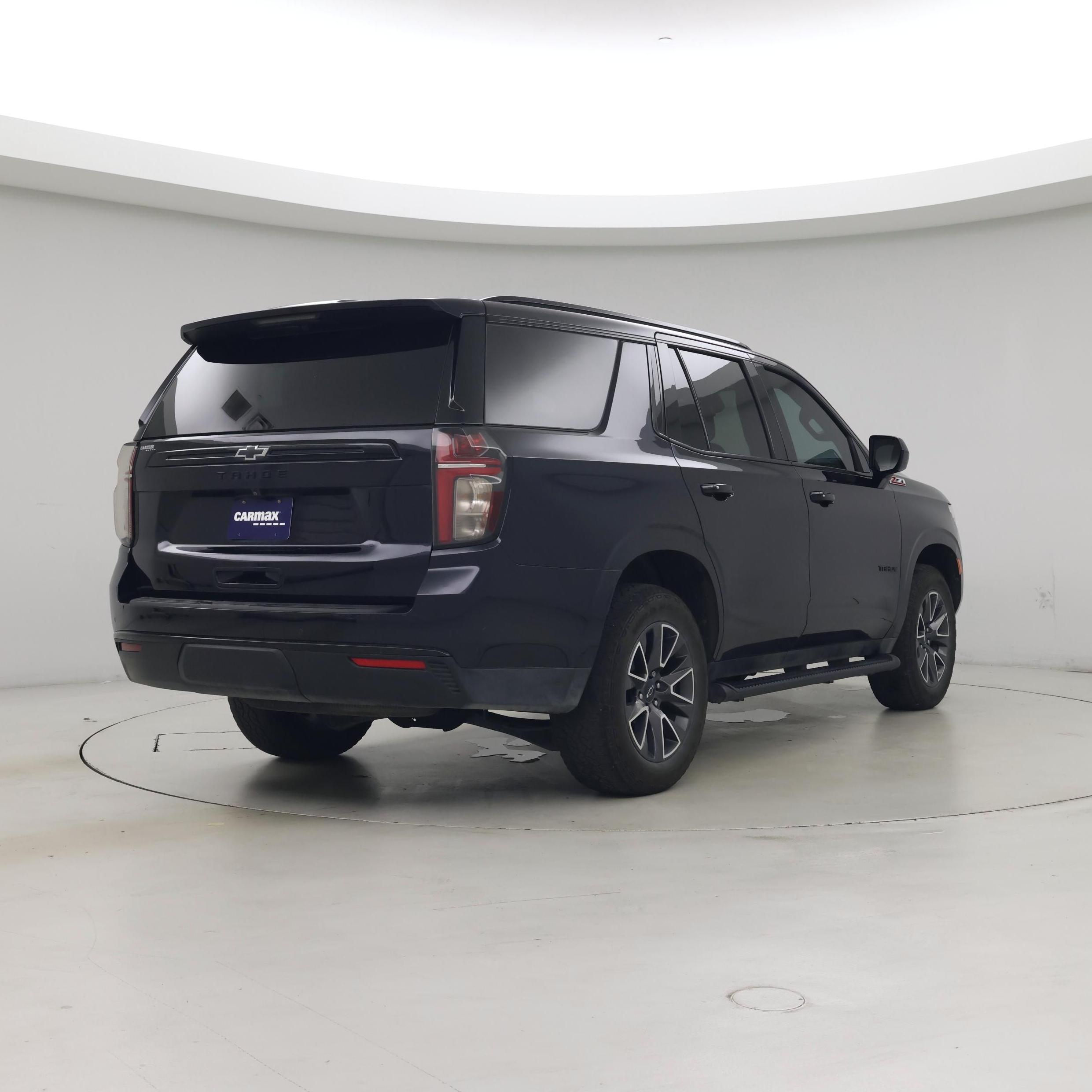 Thumbnail: 2023 Chevrolet Tahoe - 8