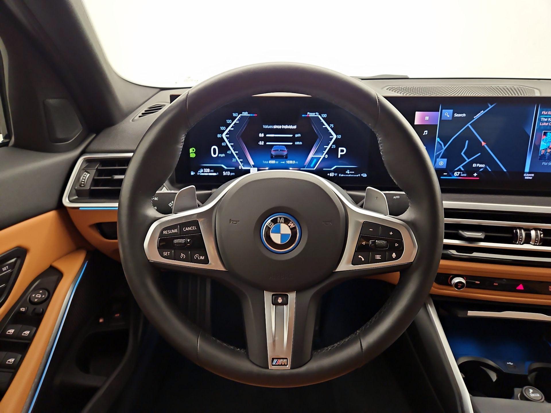 Thumbnail: 2024 BMW 3 Series - 10