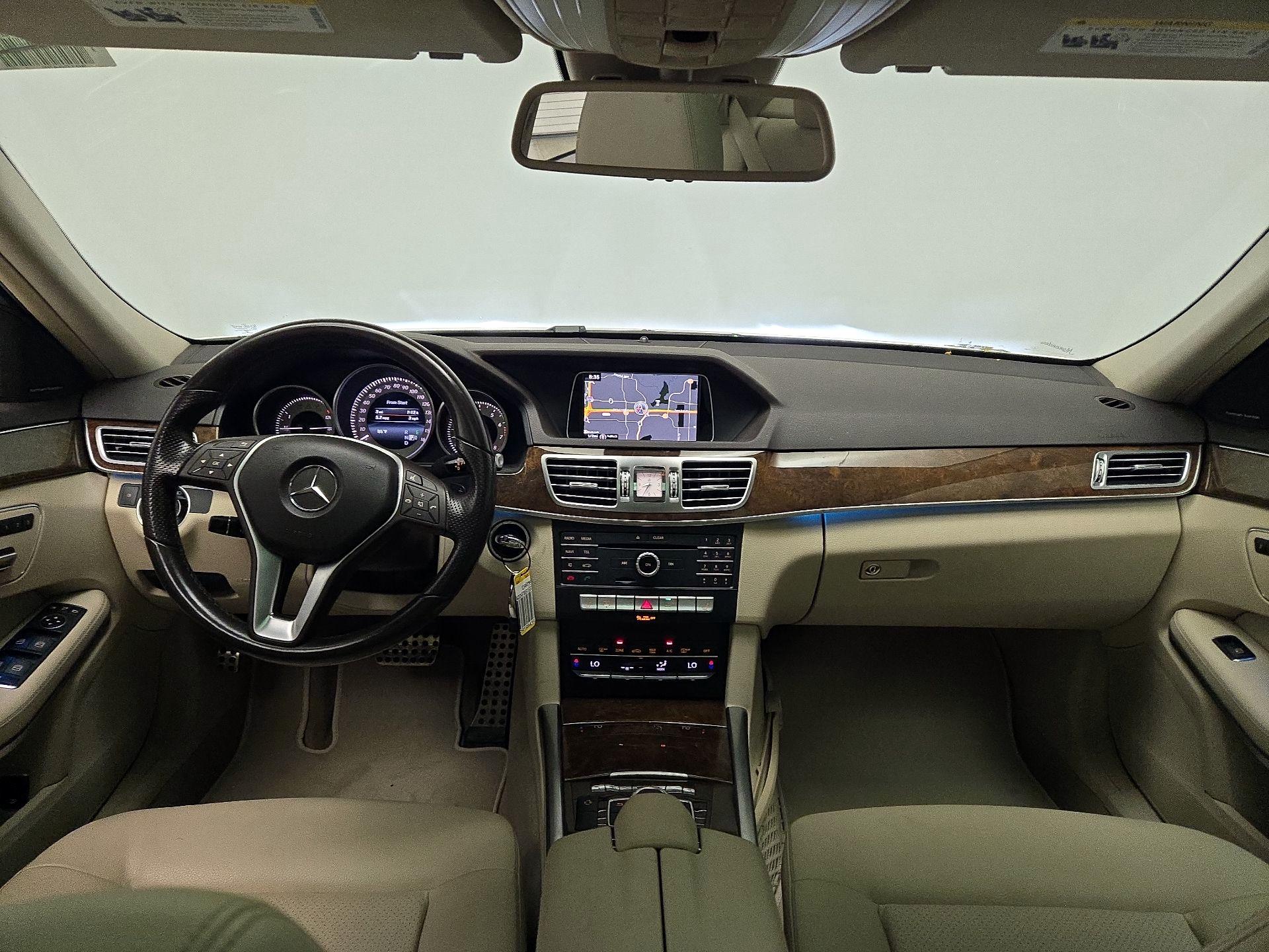 Thumbnail: 2016 Mercedes-Benz E-Class - 9