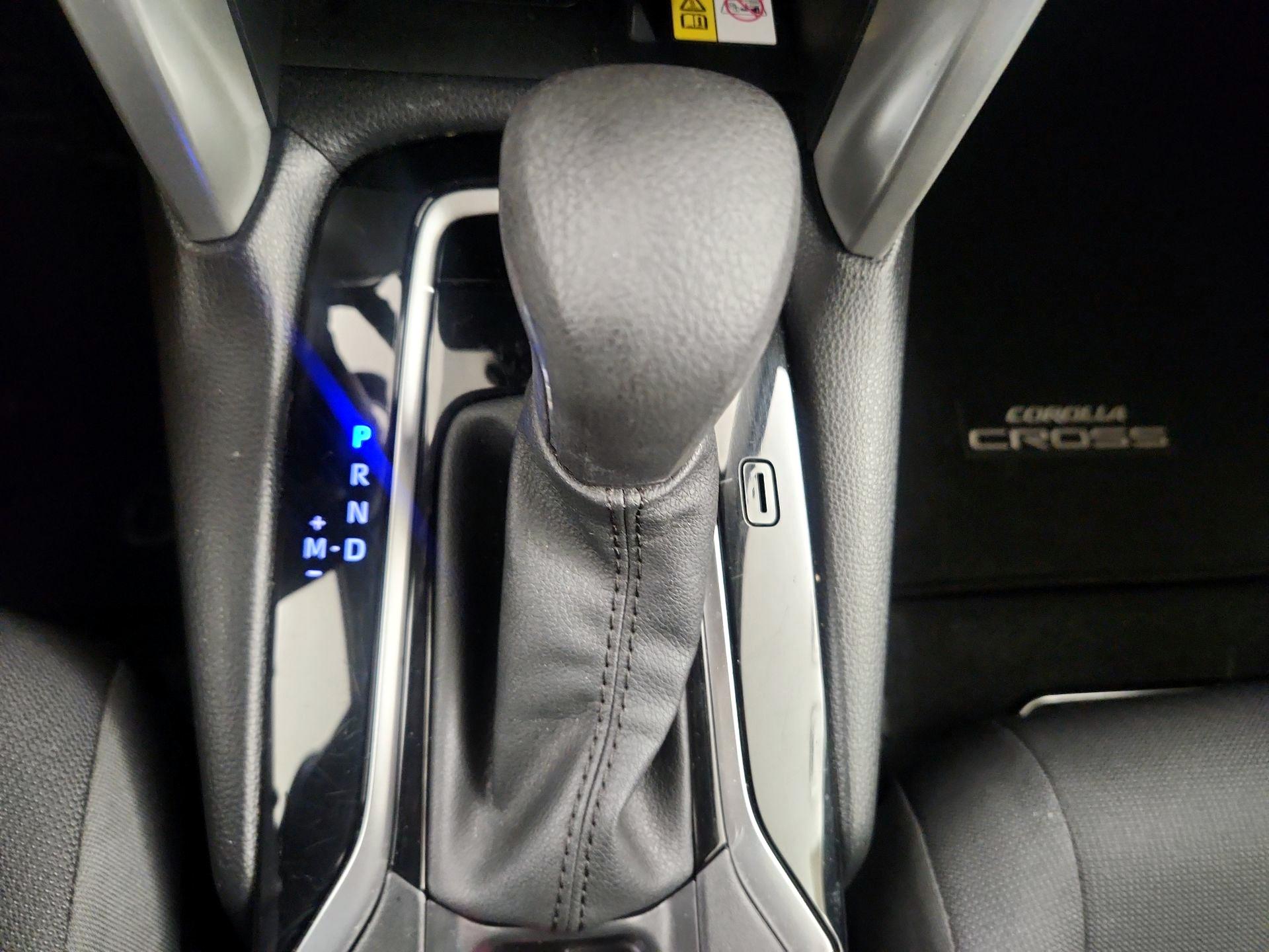 Thumbnail: 2023 Toyota Corolla Cross - 17