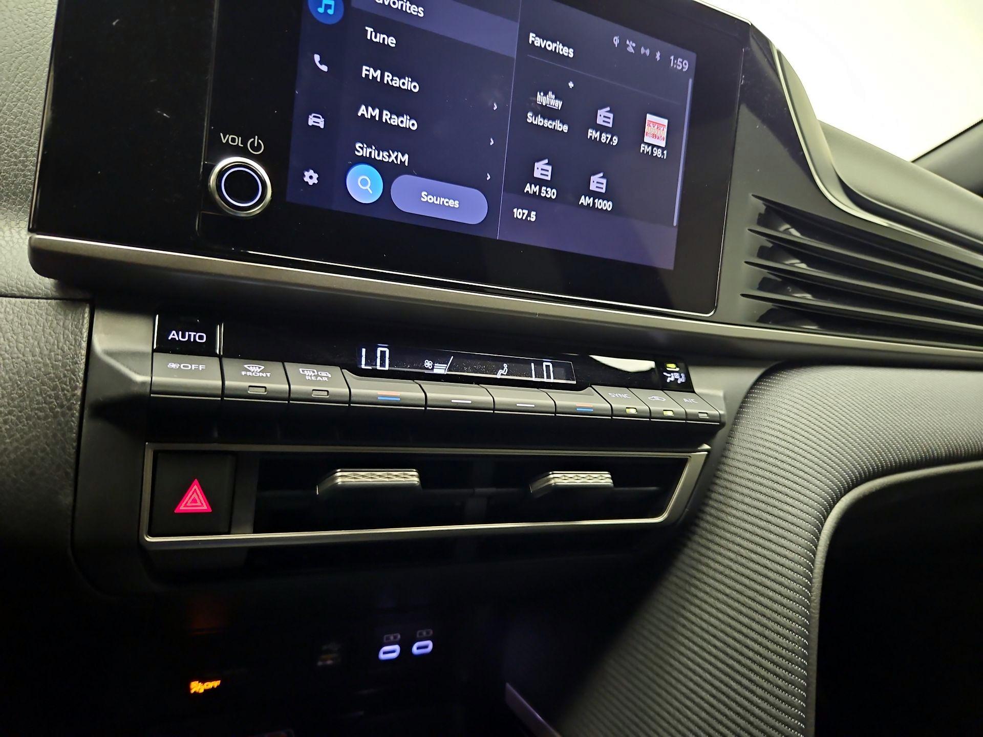 Thumbnail: 2025 Toyota Camry - 15