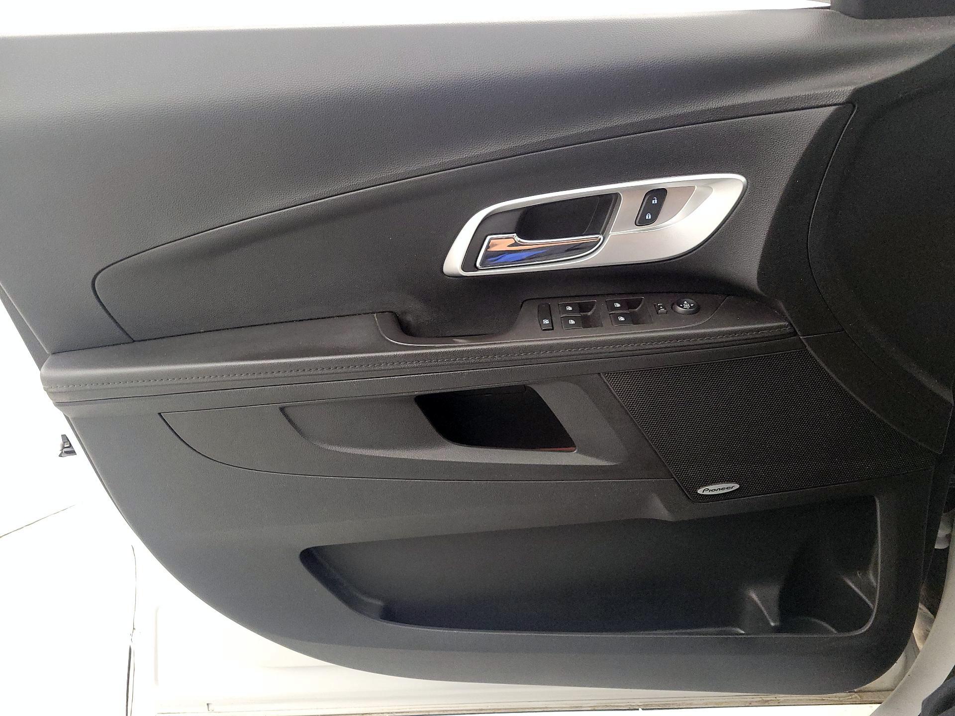 Thumbnail: 2016 Chevrolet Equinox - 12