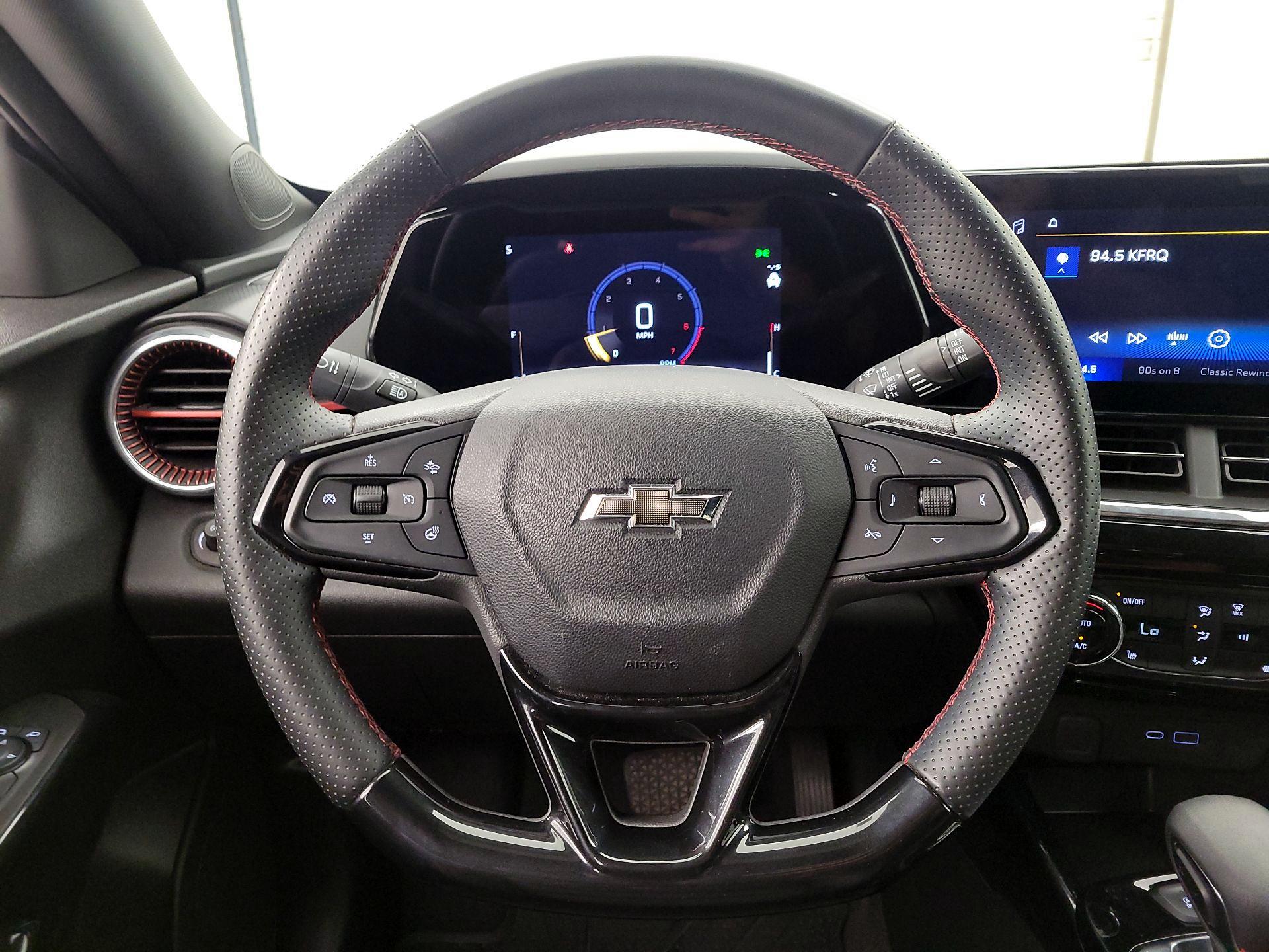 Thumbnail: 2025 Chevrolet Trax - 10