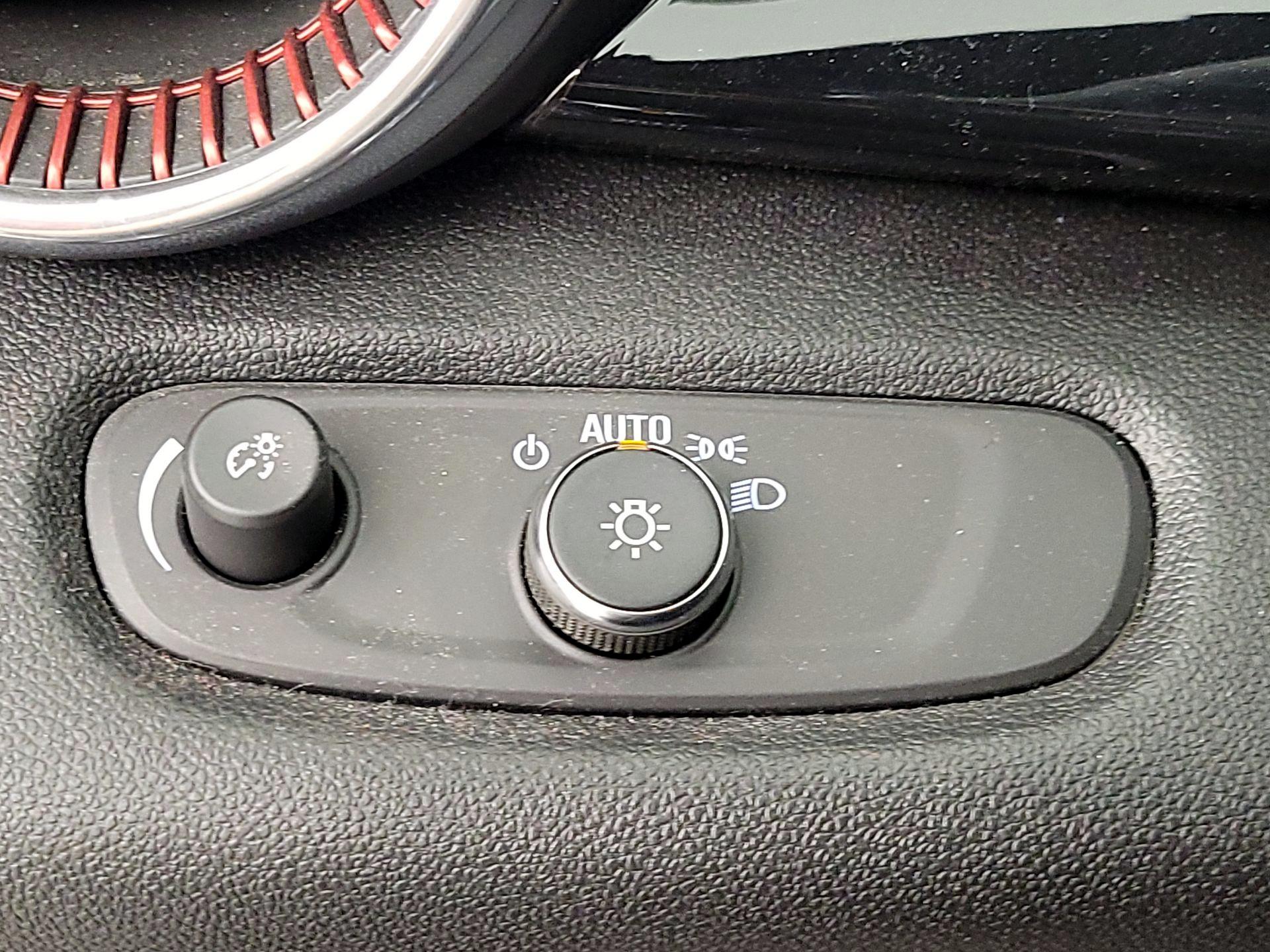 Thumbnail: 2025 Chevrolet Trax - 13