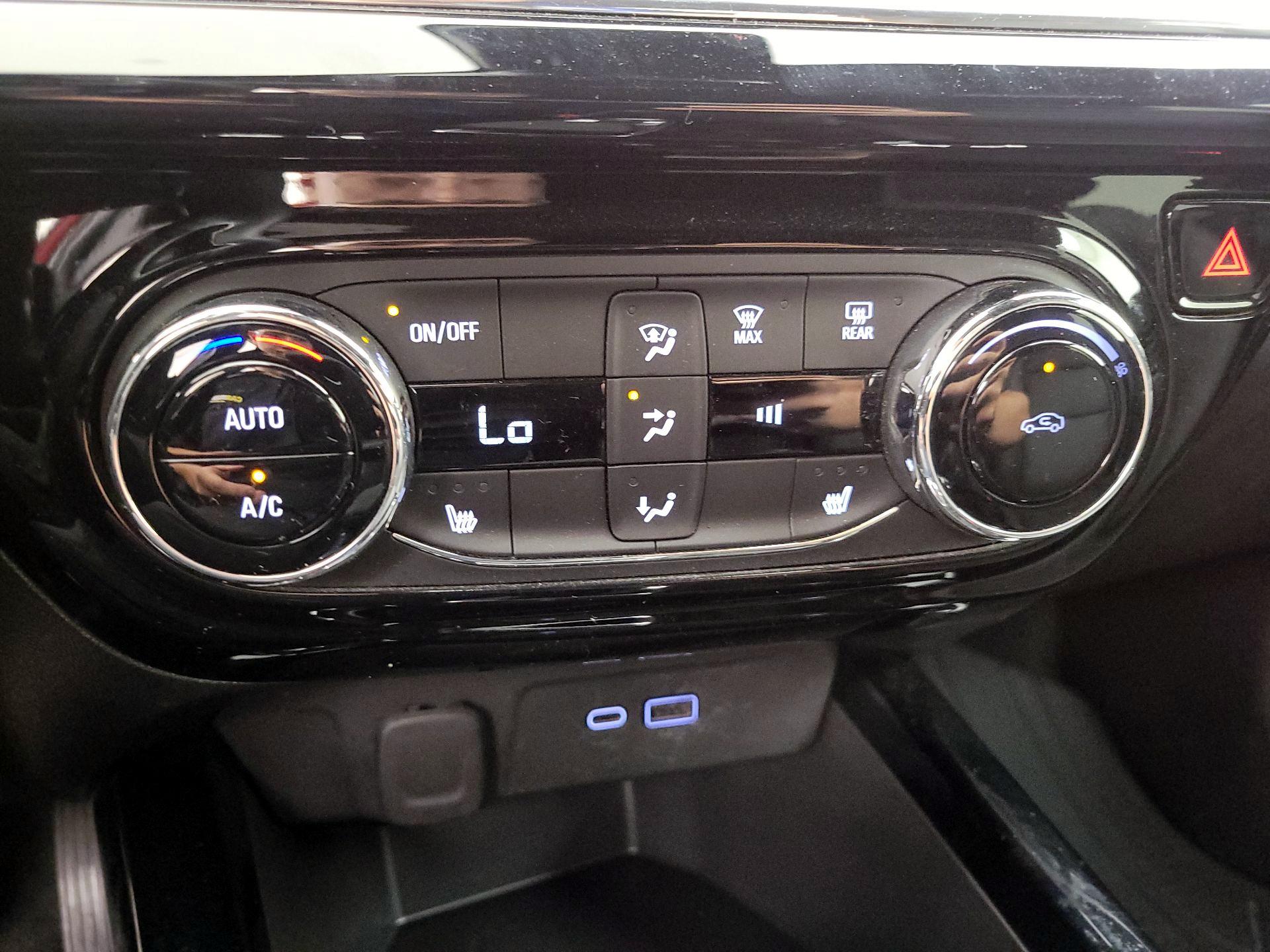 Thumbnail: 2025 Chevrolet Trax - 16