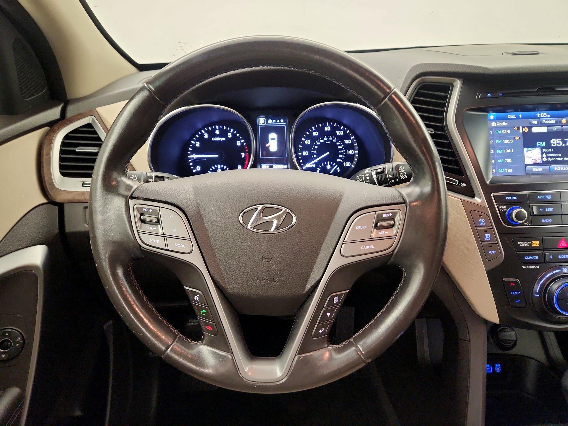 Thumbnail: 2017 Hyundai Santa Fe - 10