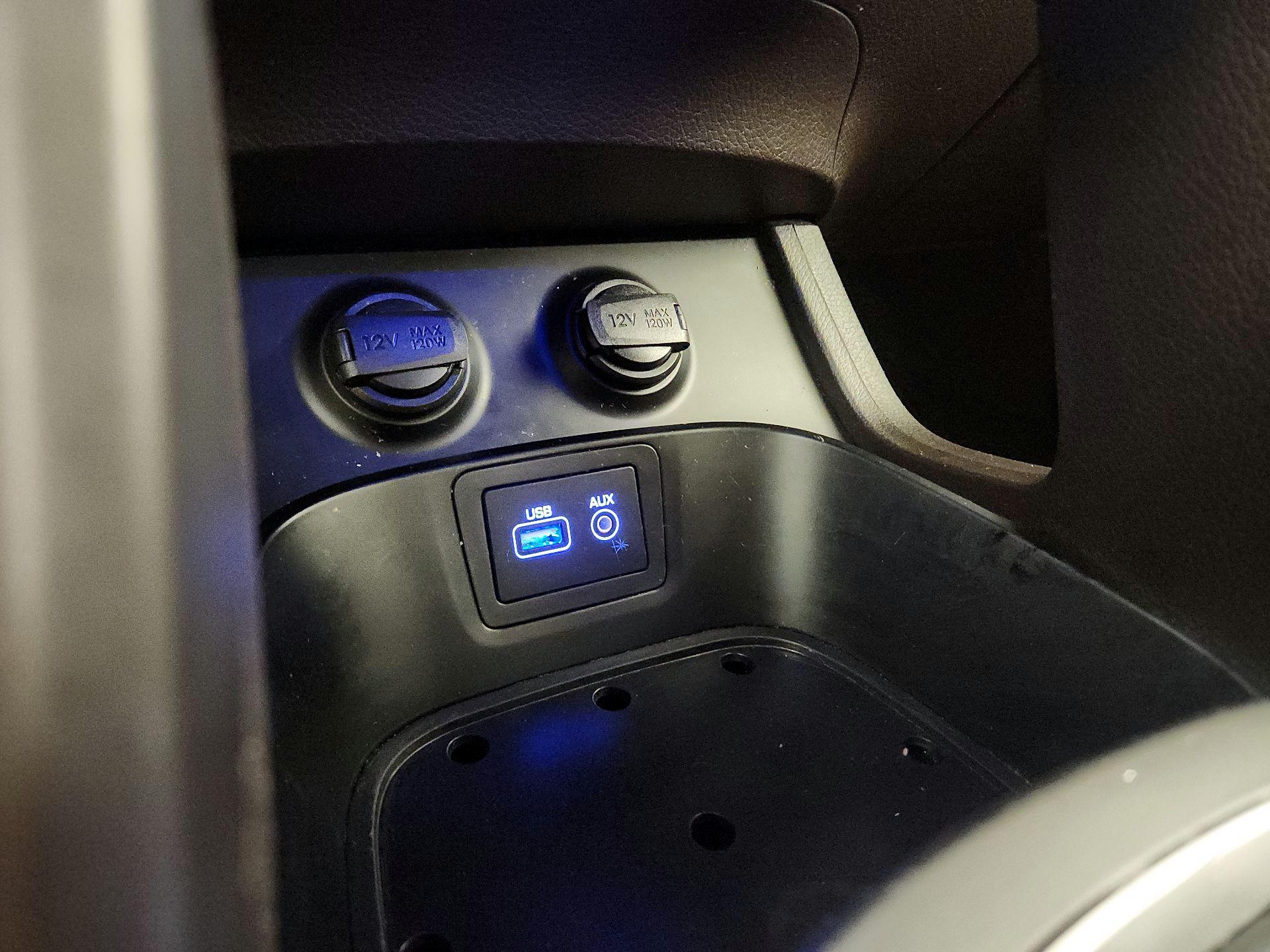 Thumbnail: 2017 Hyundai Santa Fe - 18