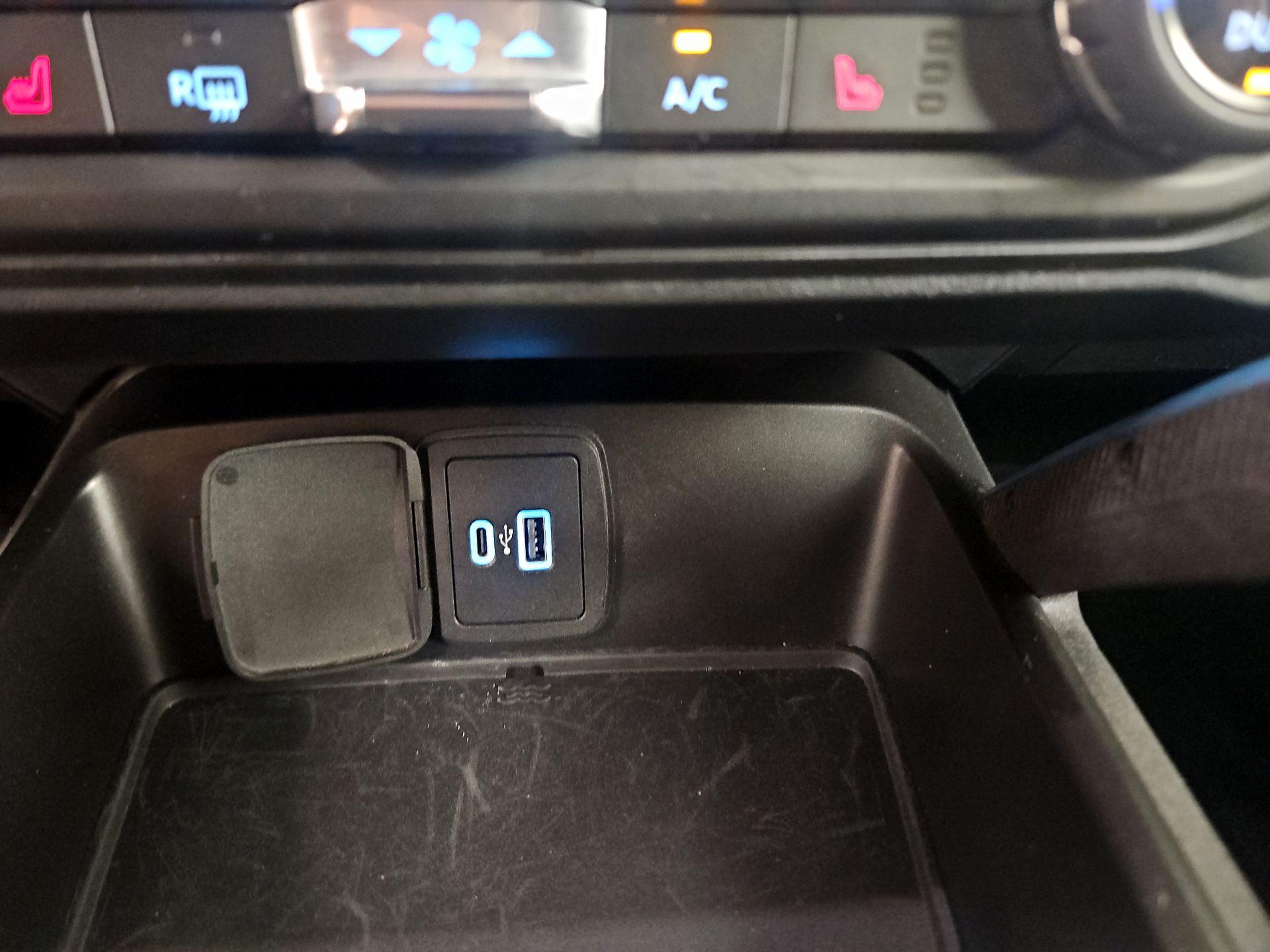 Thumbnail: 2021 Ford Bronco - 18