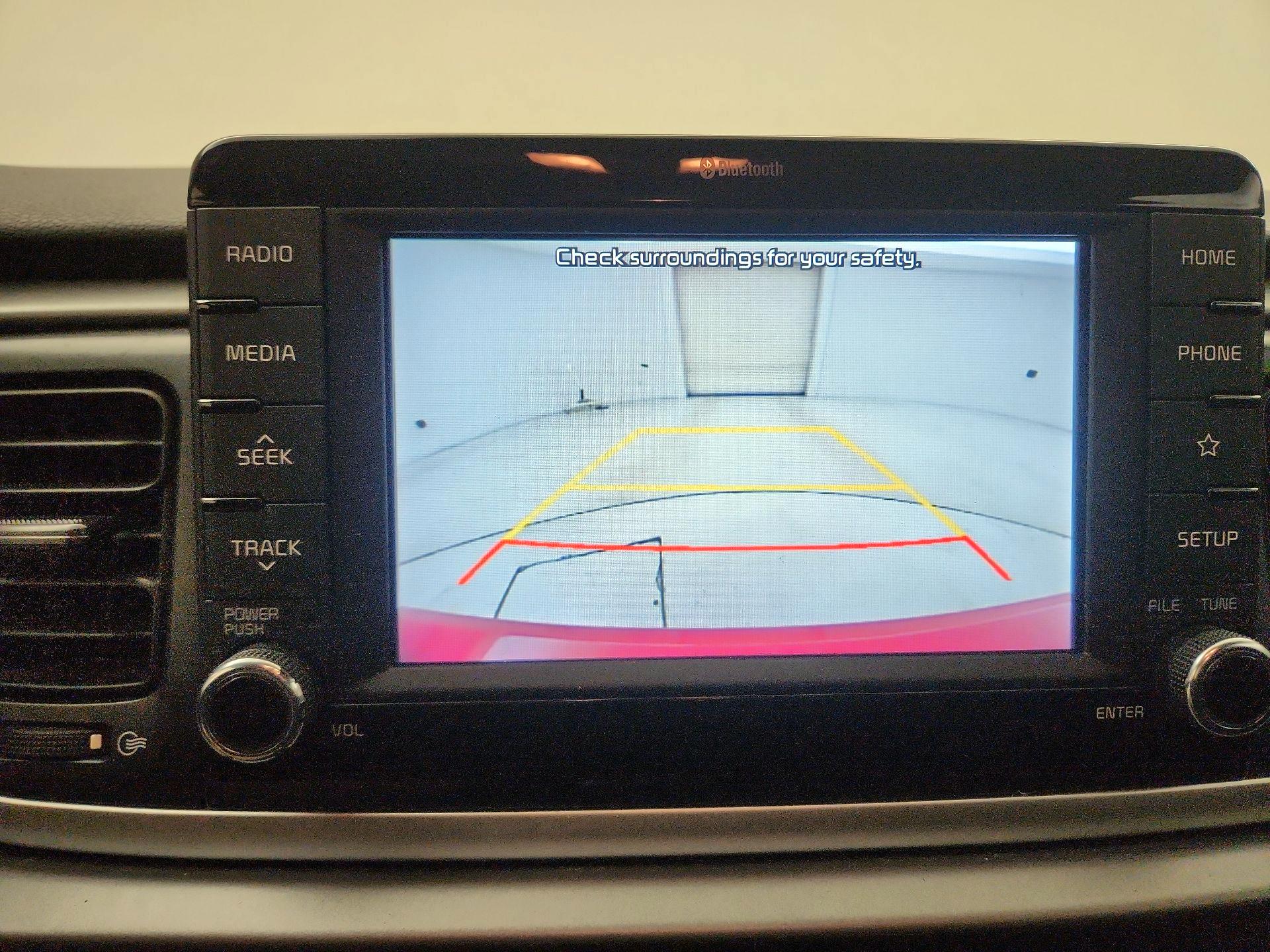 Thumbnail: 2020 Kia Rio - 14