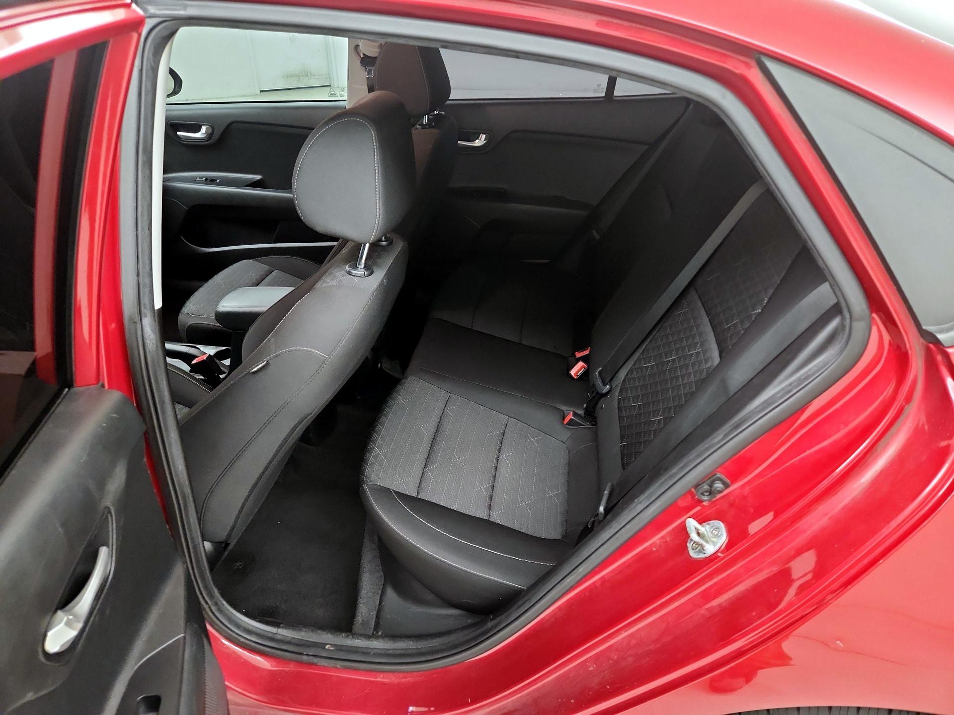 Thumbnail: 2020 Kia Rio - 19