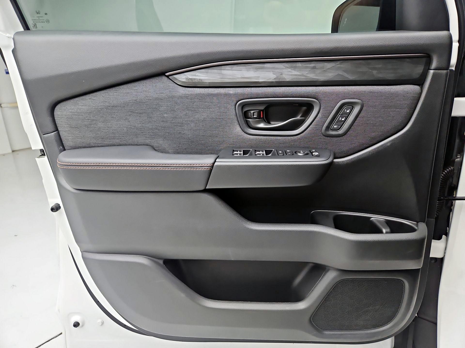 Thumbnail: 2026 Honda Passport - 12