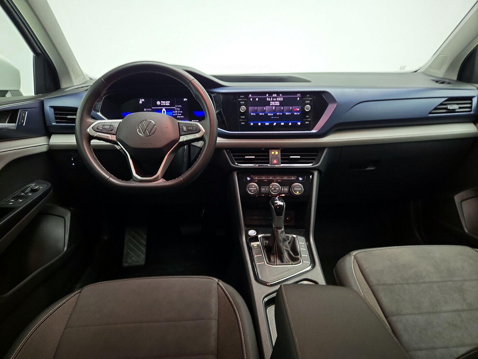 Thumbnail: 2024 Volkswagen Taos - 9