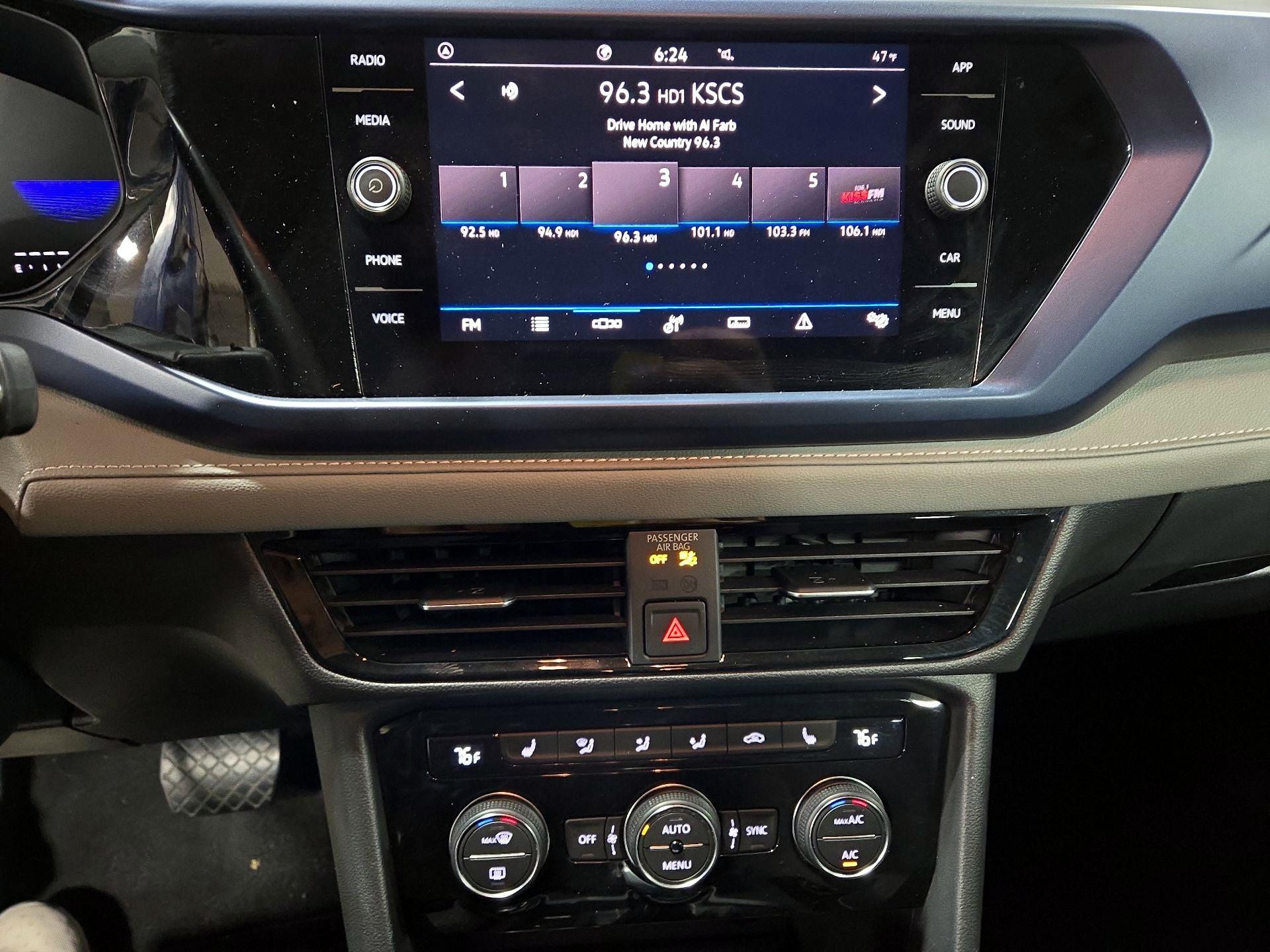 Thumbnail: 2024 Volkswagen Taos - 14