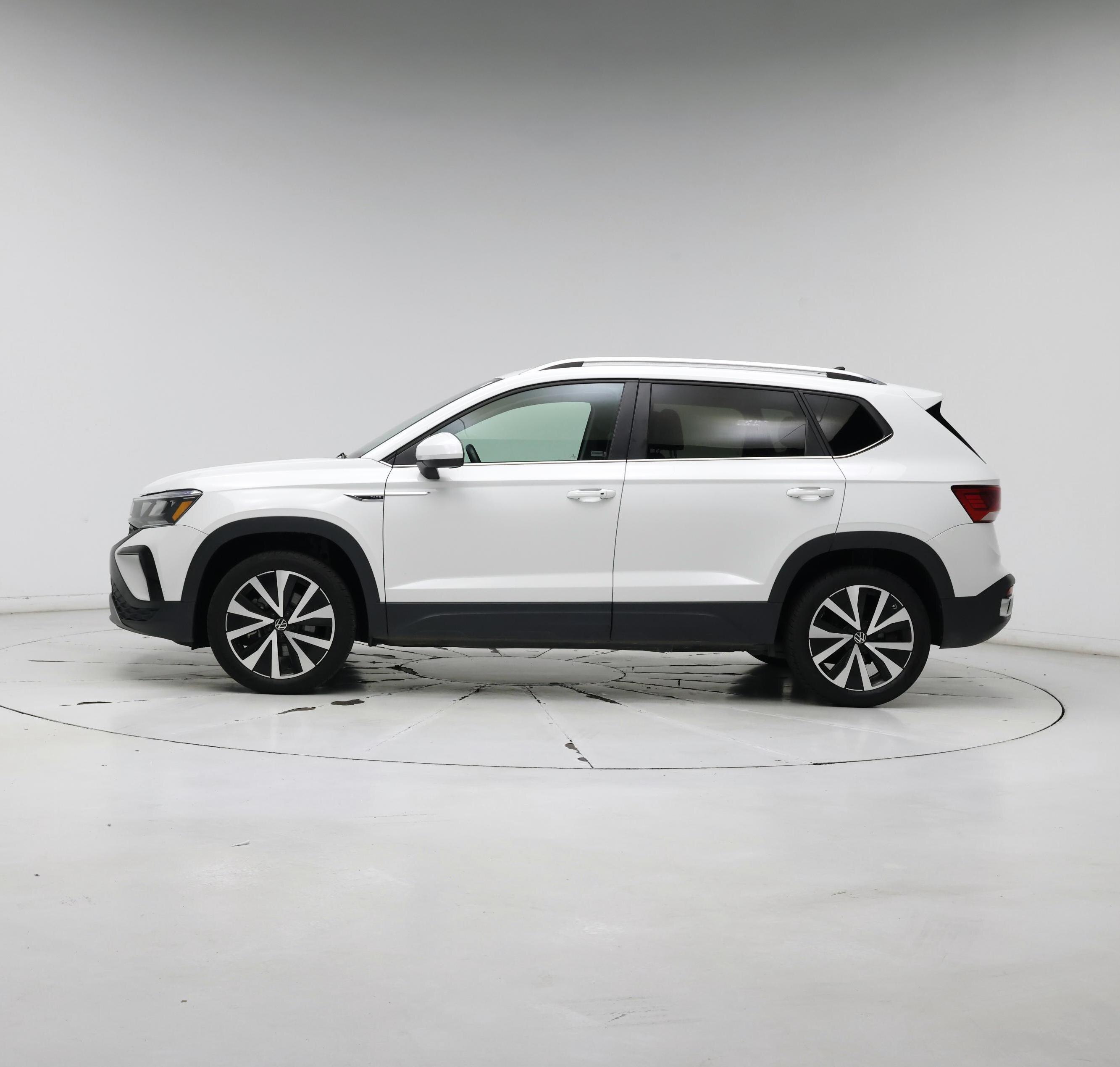 Thumbnail: 2024 Volkswagen Taos - 3