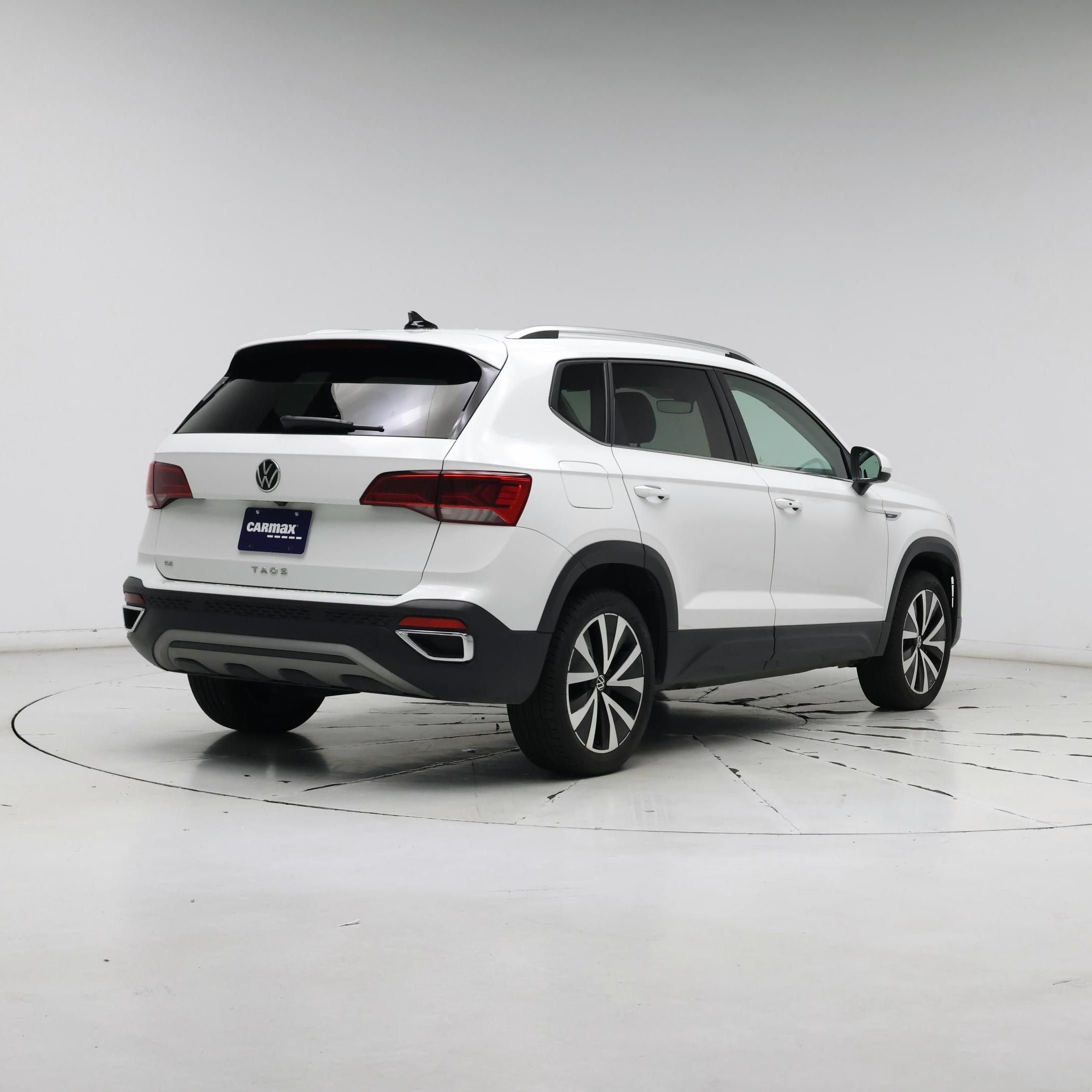 Thumbnail: 2024 Volkswagen Taos - 8