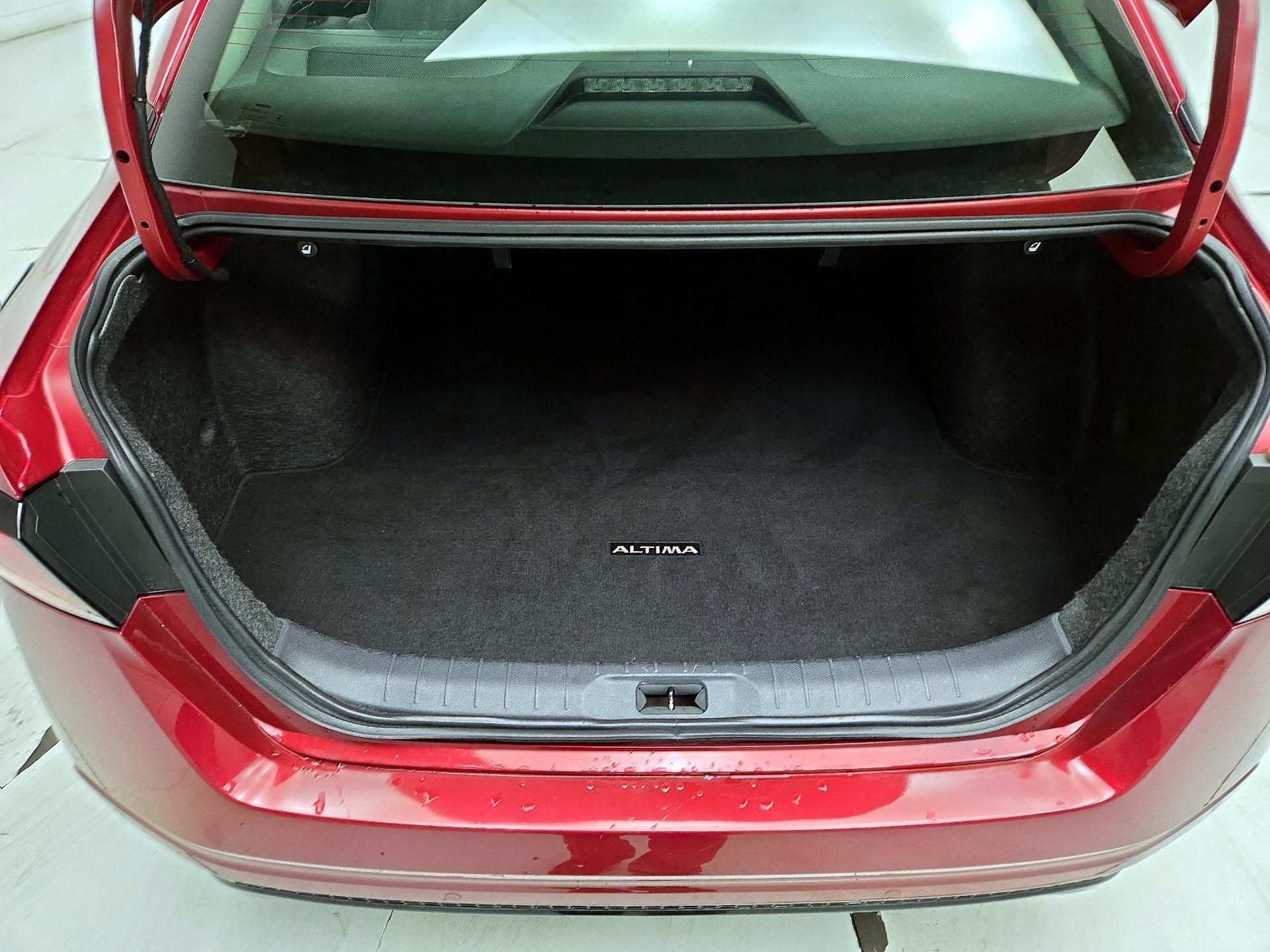 Thumbnail: 2023 Nissan Altima - 20