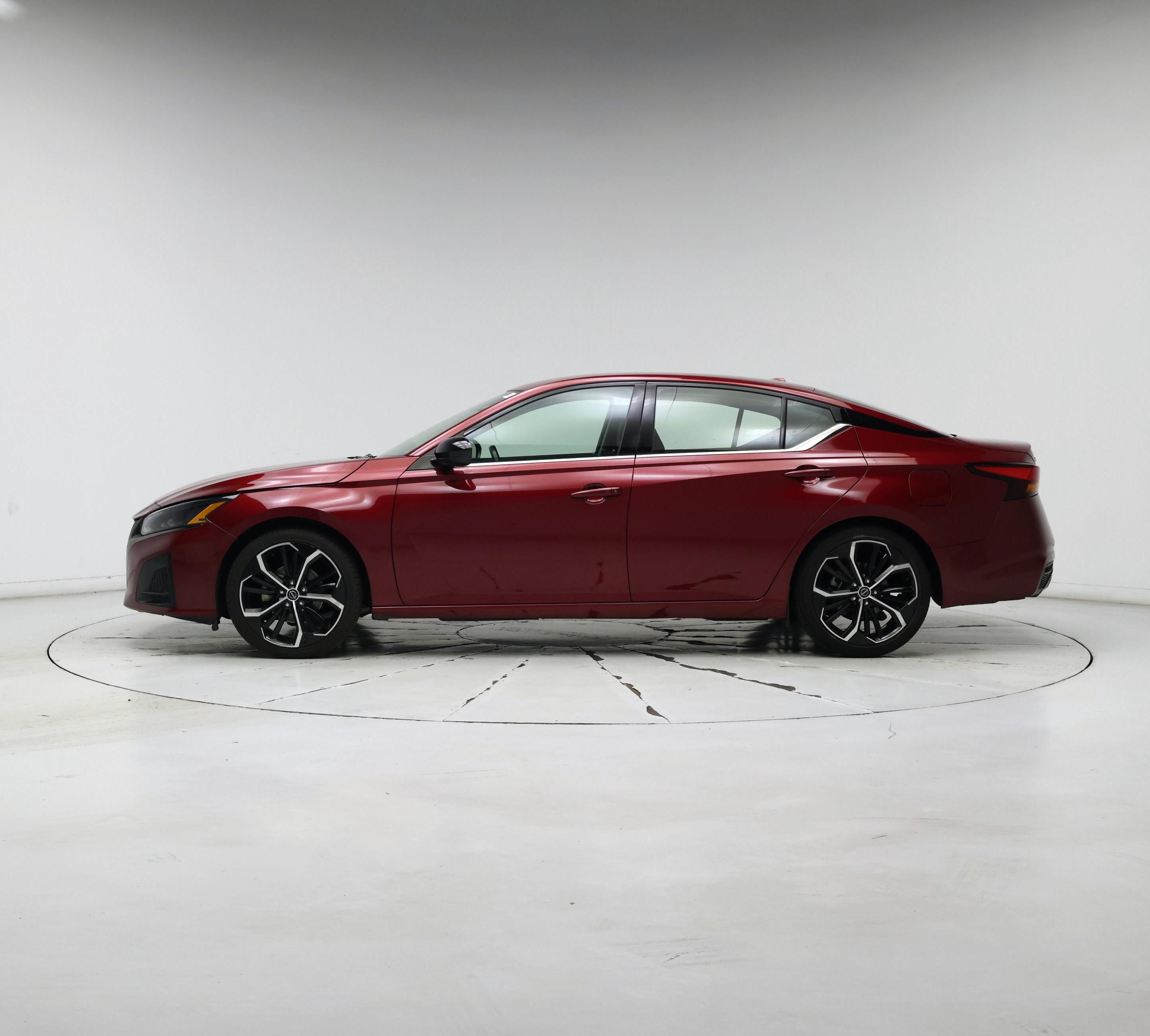 Thumbnail: 2023 Nissan Altima - 3