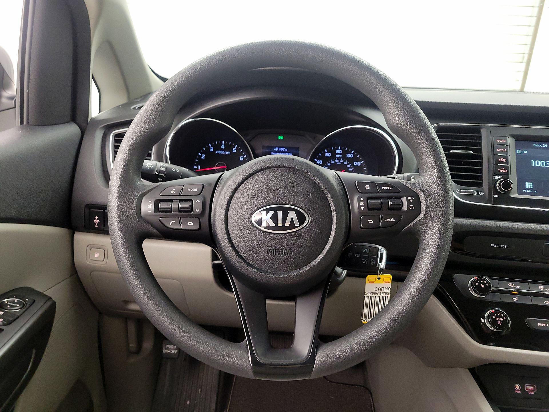 Thumbnail: 2021 Kia Sedona - 10