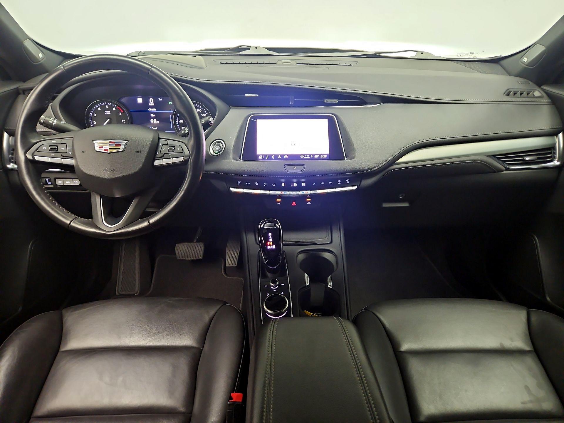 Thumbnail: 2023 Cadillac XT4 - 9