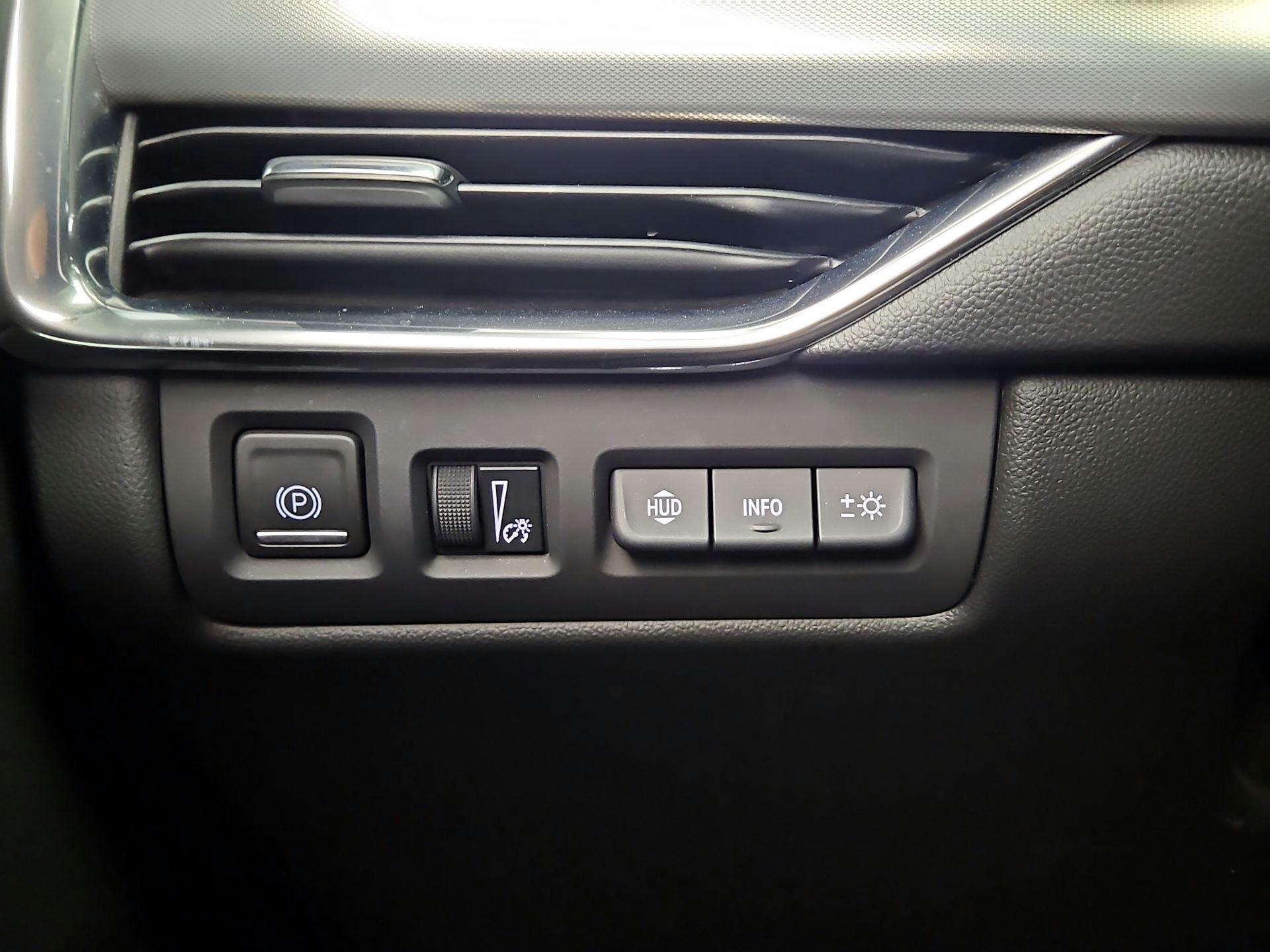 Thumbnail: 2023 Cadillac XT4 - 13