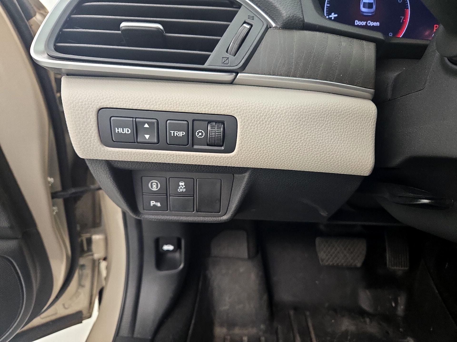 Thumbnail: 2018 Honda Accord - 13