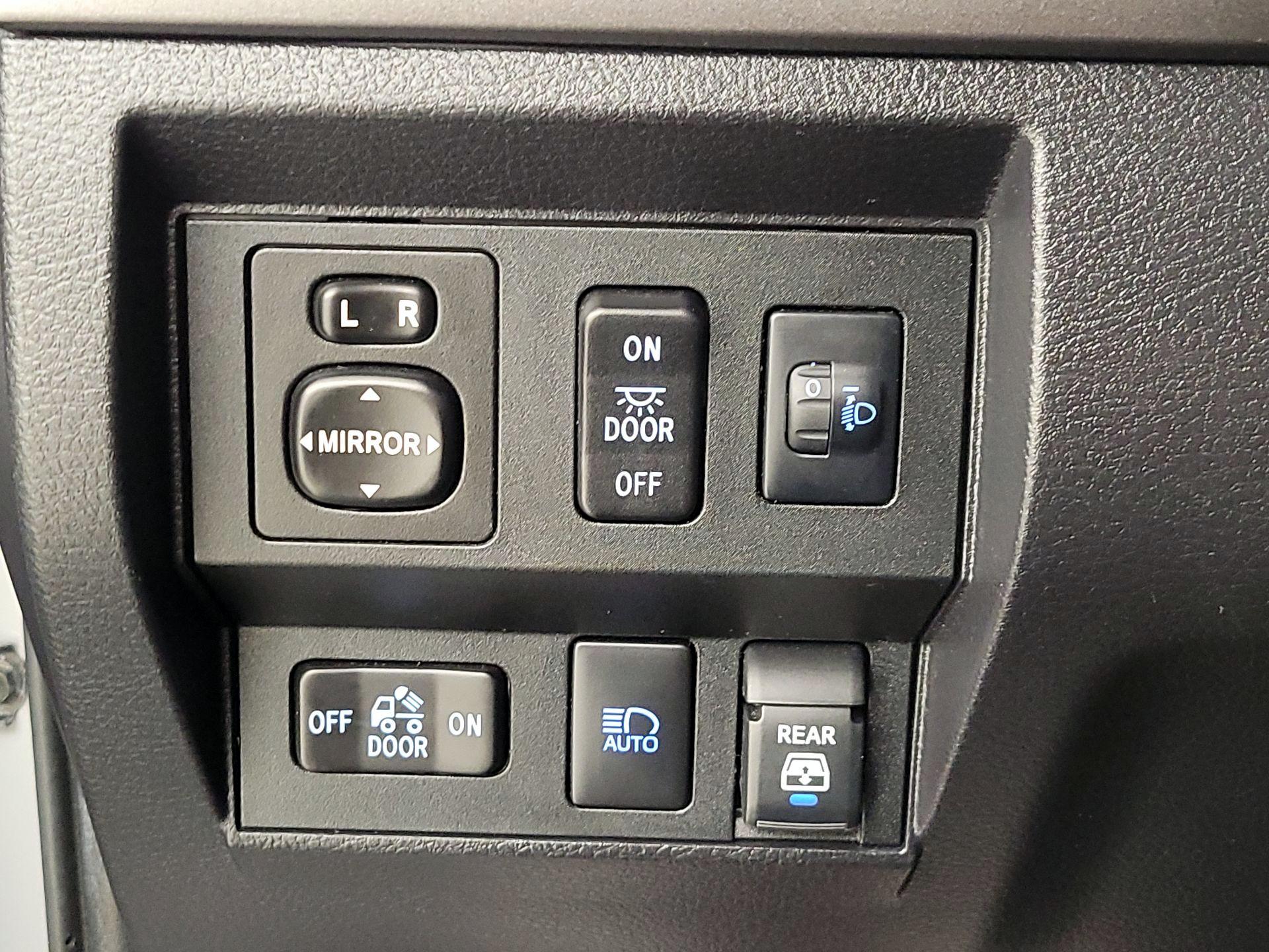 Thumbnail: 2021 Toyota Tundra - 13