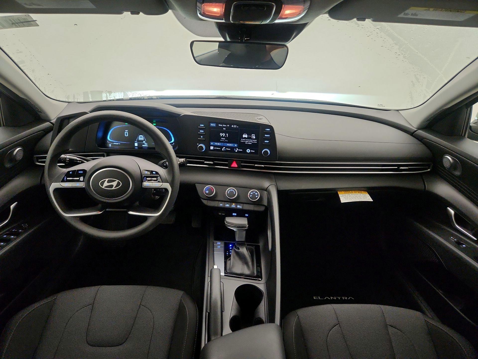 Thumbnail: 2025 Hyundai Elantra - 9