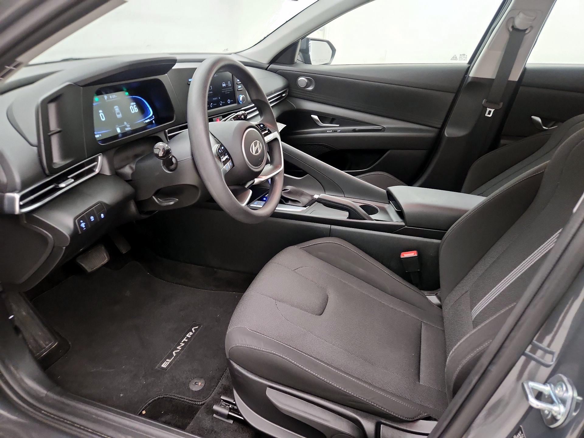 Thumbnail: 2025 Hyundai Elantra - 11