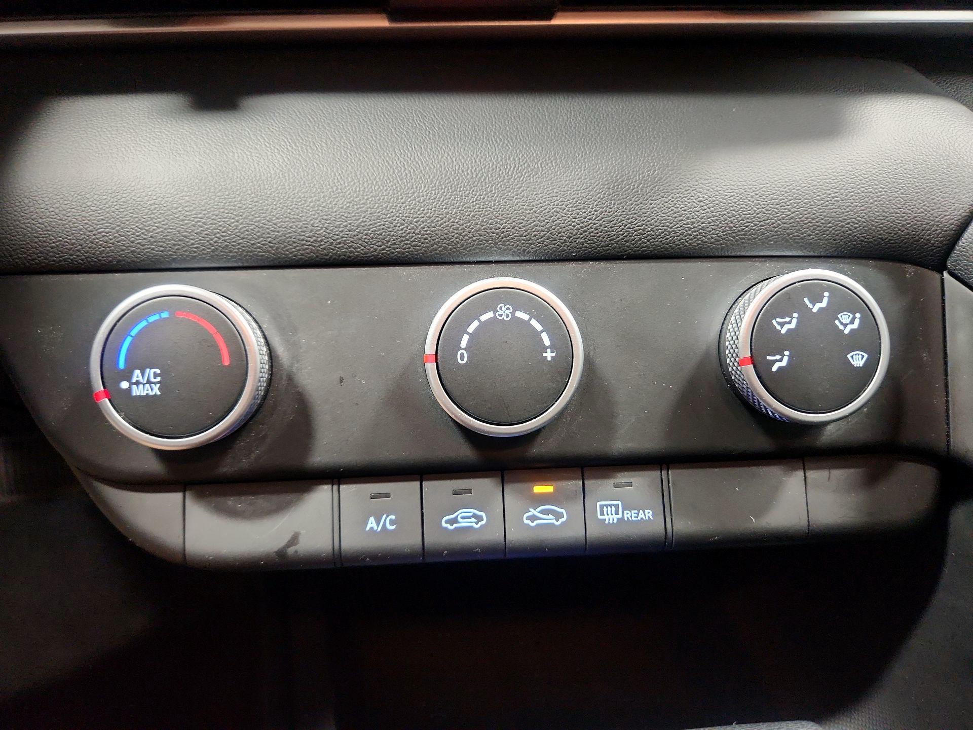 Thumbnail: 2025 Hyundai Elantra - 14