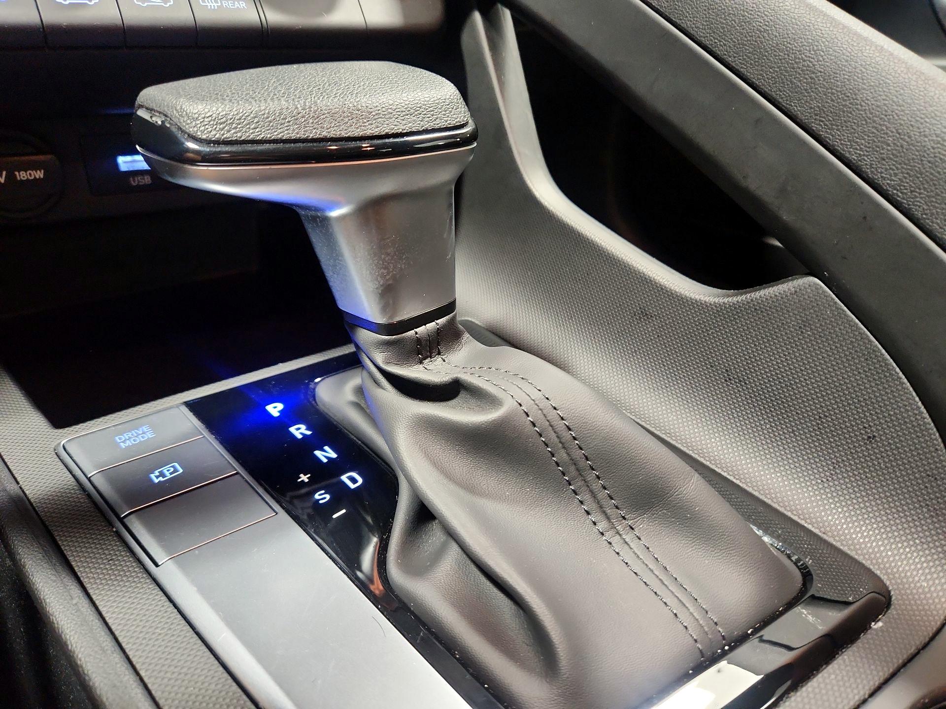 Thumbnail: 2025 Hyundai Elantra - 15