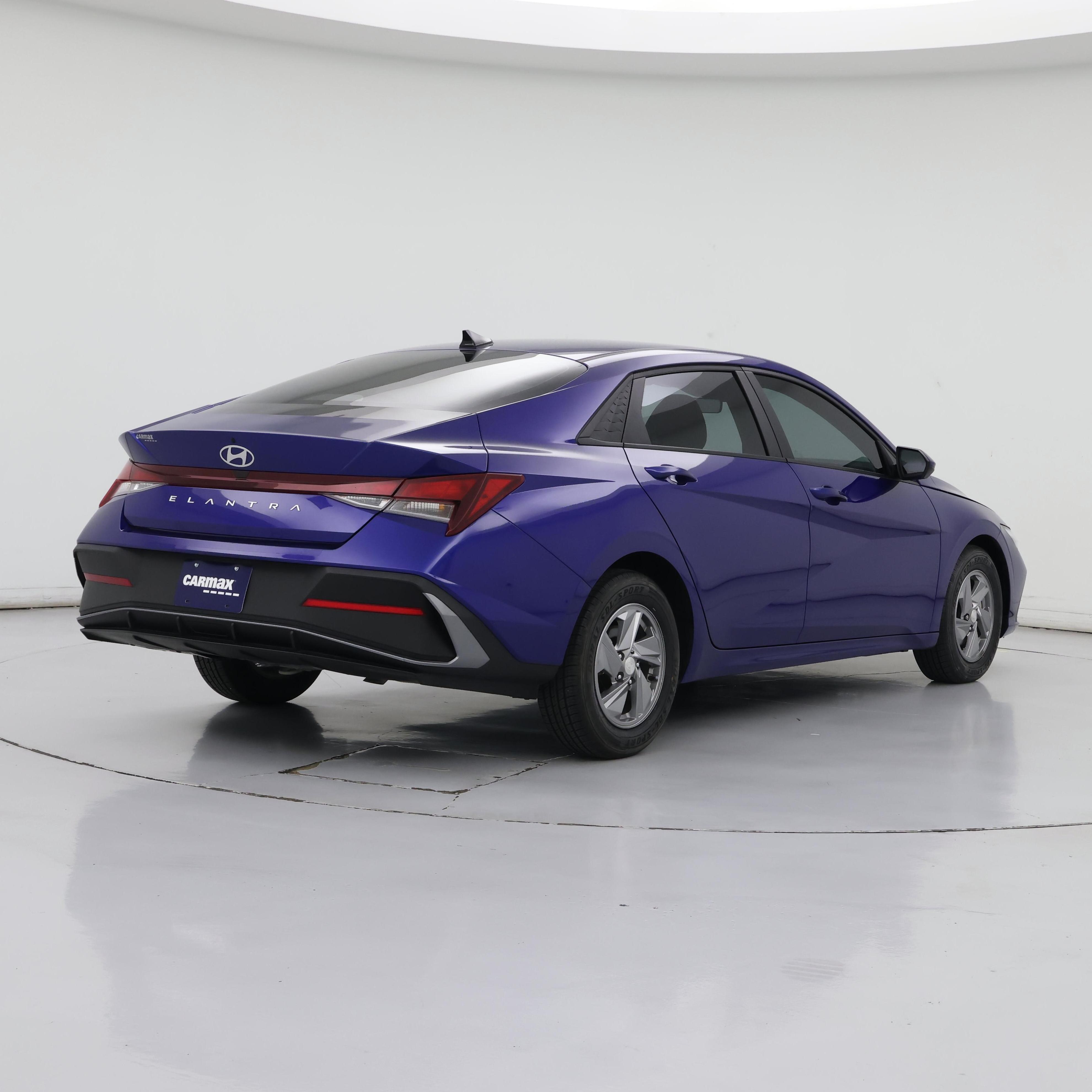Thumbnail: 2024 Hyundai Elantra - 8