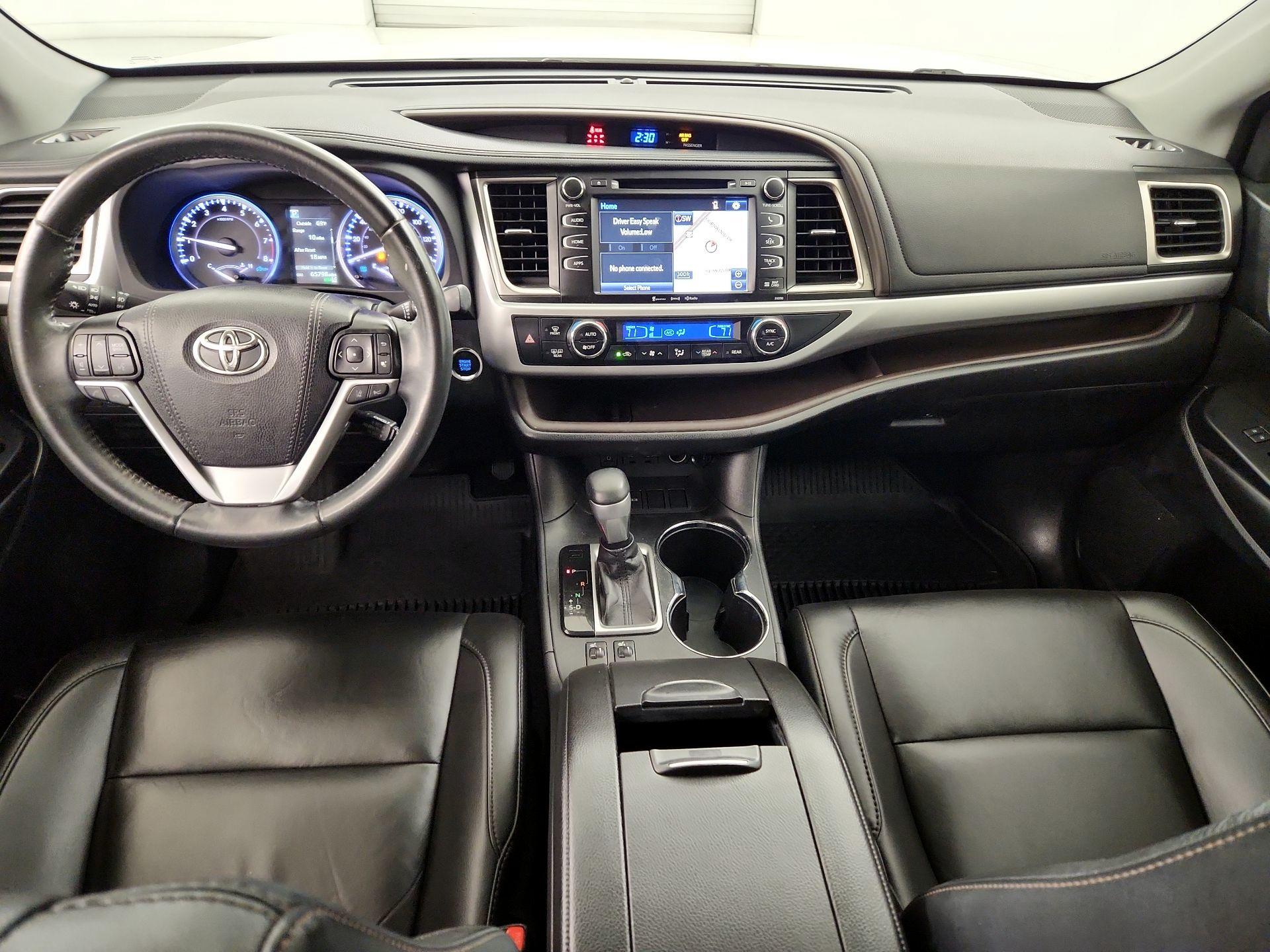 Thumbnail: 2019 Toyota Highlander - 9