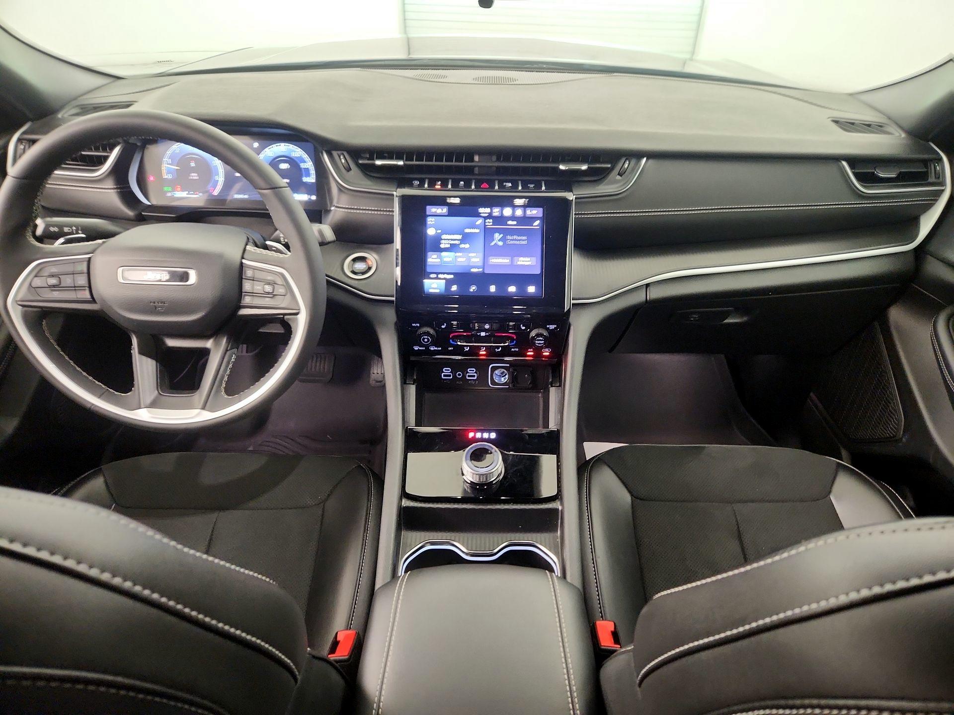 Thumbnail: 2024 Jeep Grand Cherokee L - 9