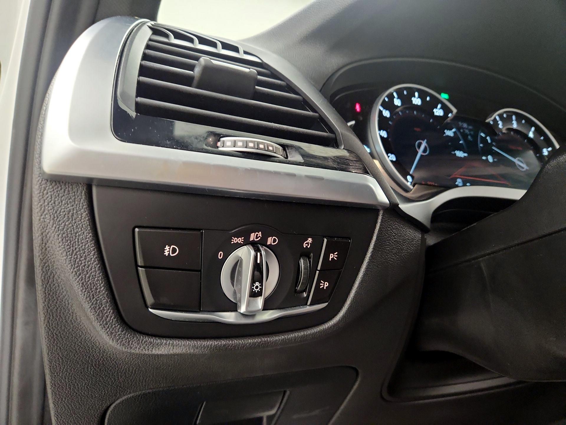 Thumbnail: 2019 BMW X3 - 13